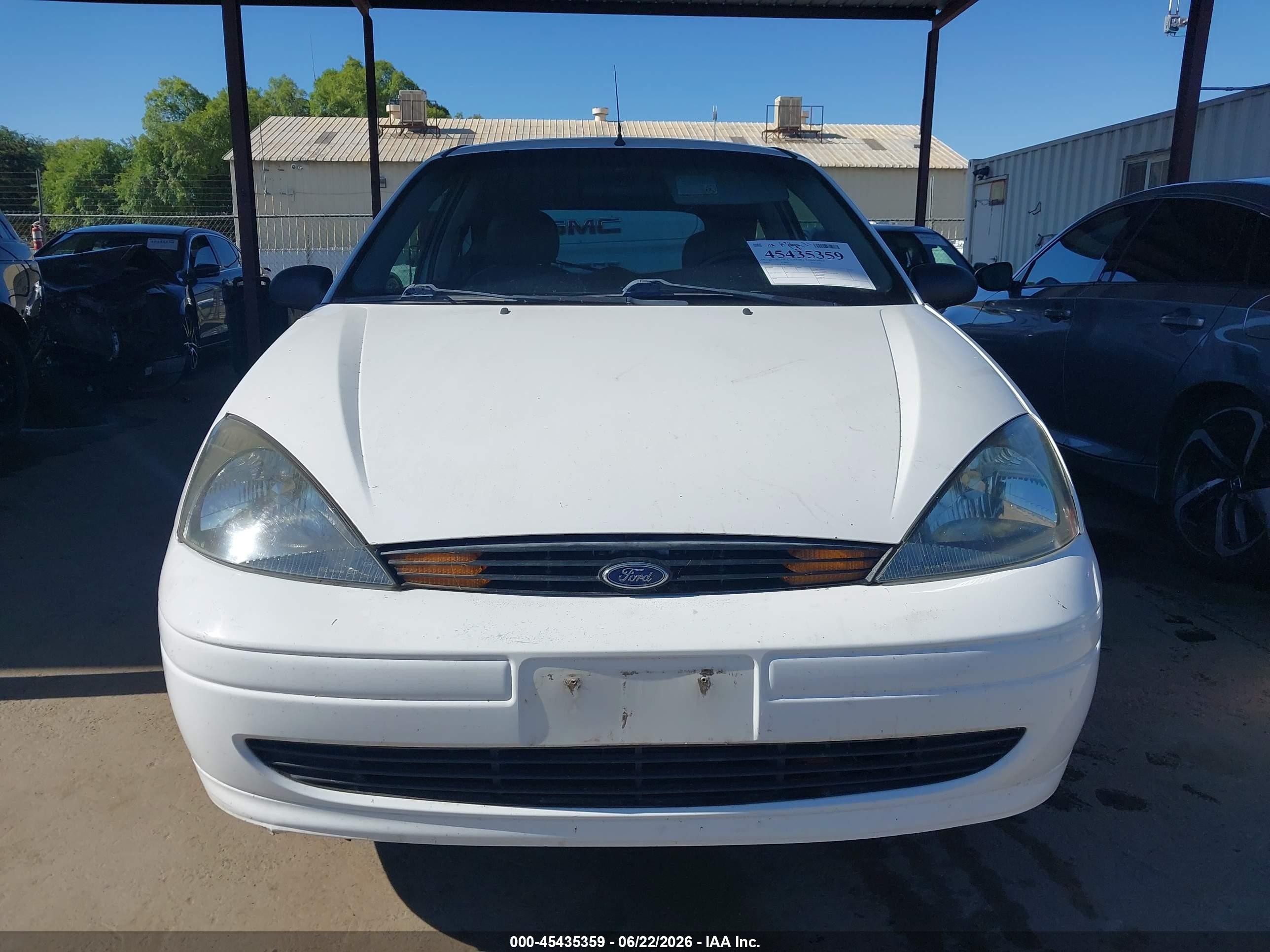 2003 Ford Focus Zx3 White vin: 3FAFP31Z43R159263