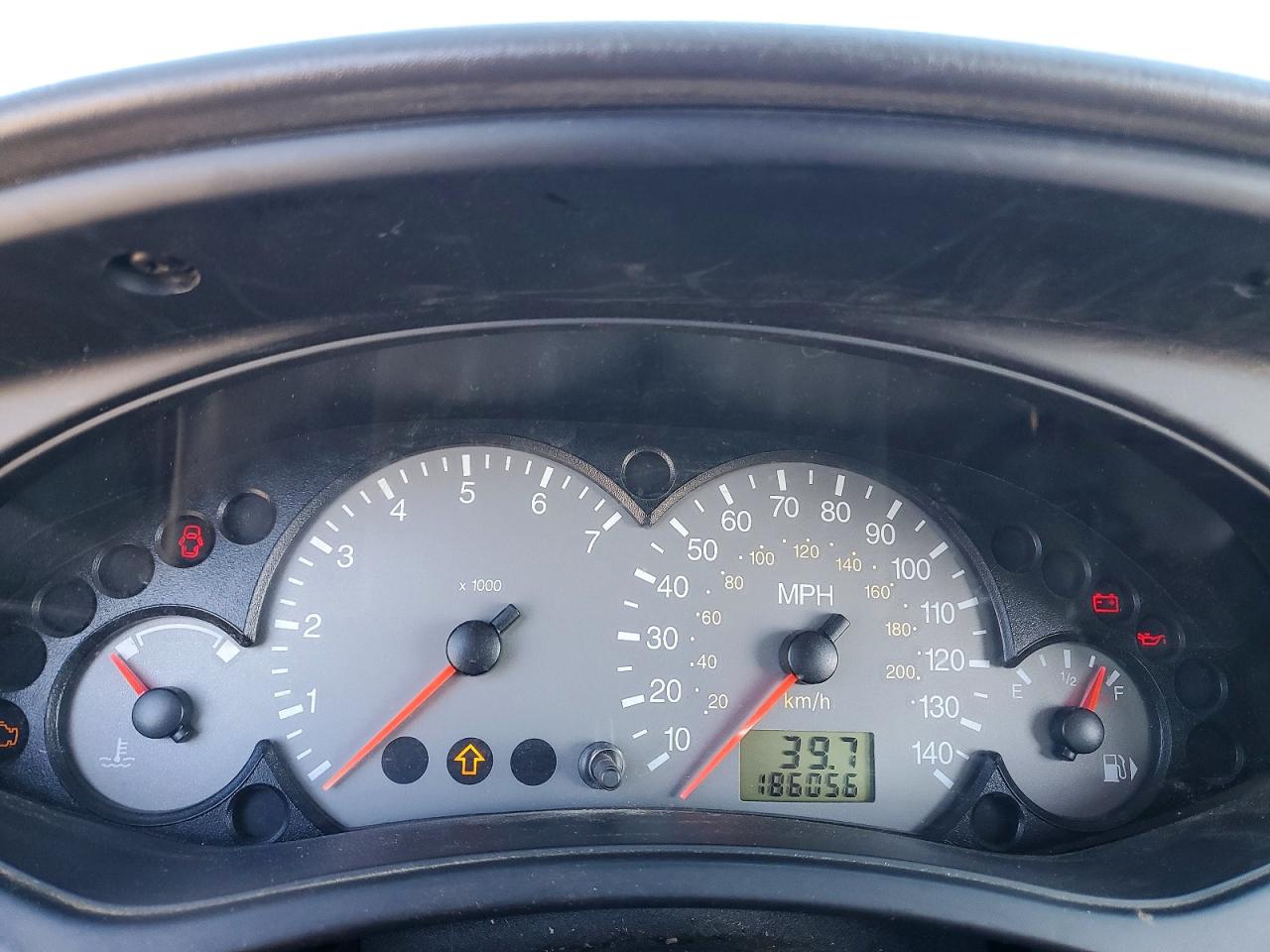 2003 Ford Focus Zx3 Yellow vin: 3FAFP31Z93R145682