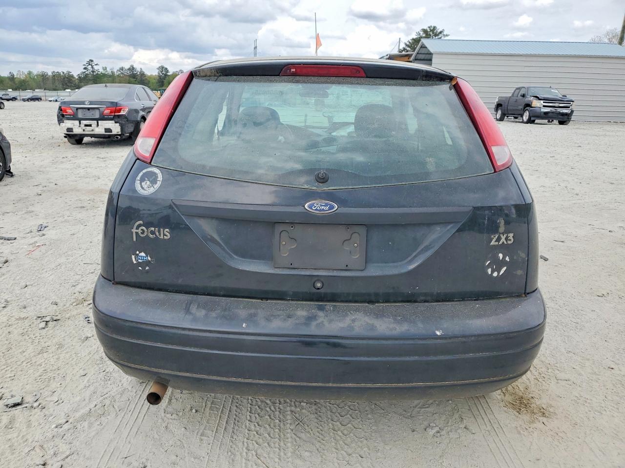 2004 Ford Focus Zx3 Black vin: 3FAFP31ZX4R117133