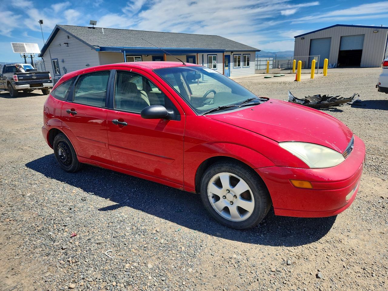 2002 Ford Focus Zx5 Red vin: 3FAFP37322R195843