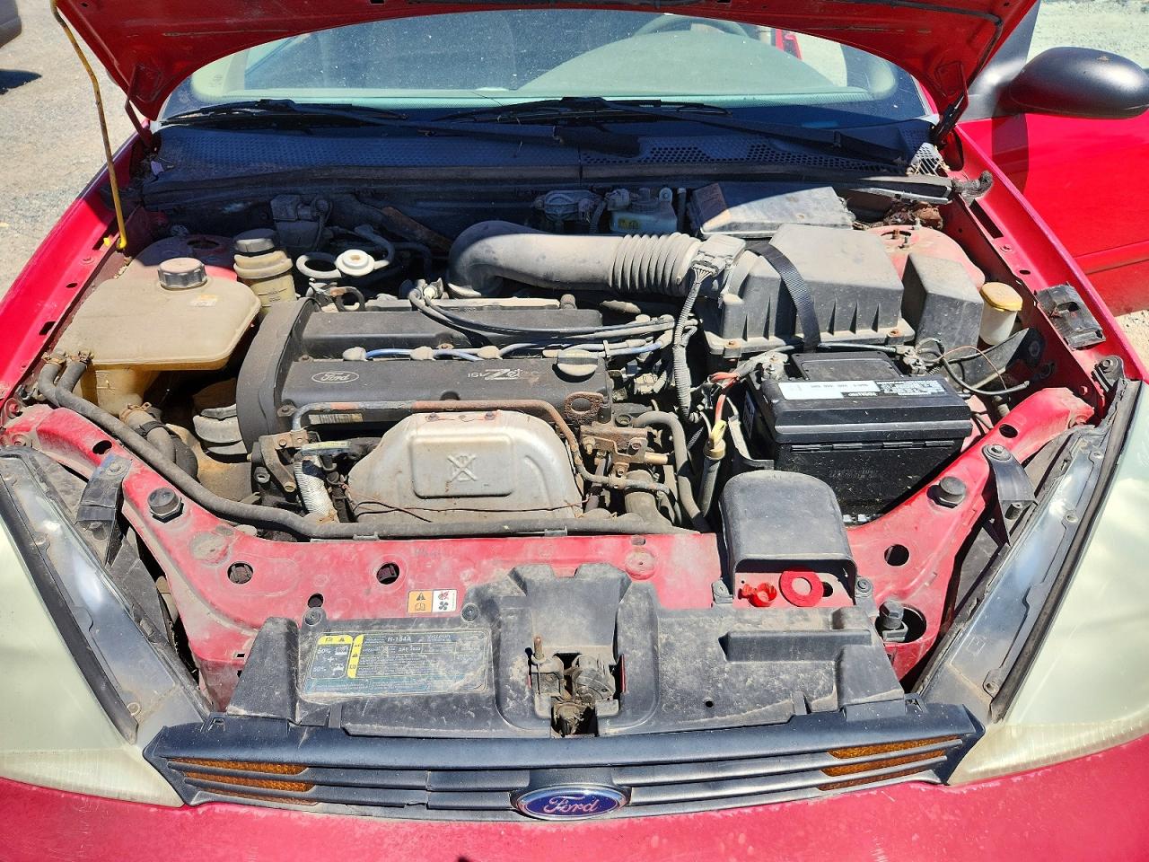 2002 Ford Focus Zx5 Red vin: 3FAFP37322R195843