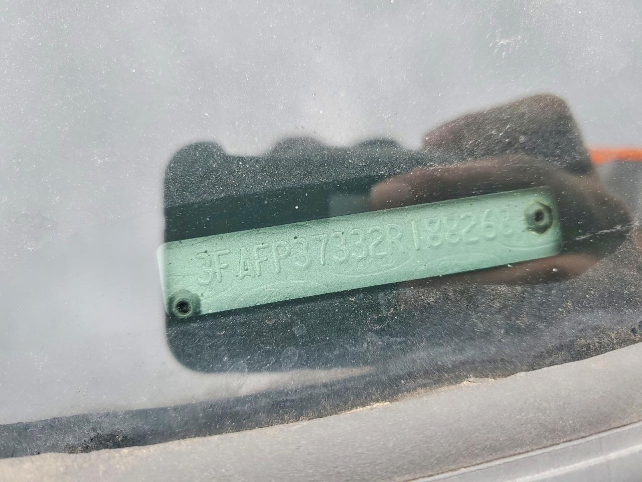 2002 Ford Focus Zx5 Blue vin: 3FAFP37332R188268