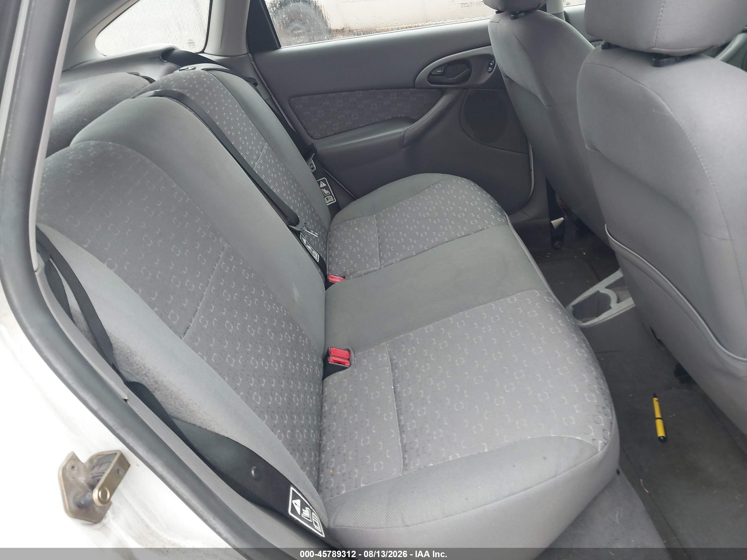 2003 Ford Focus Zx5/zx5 Comfort White vin: 3FAFP37343R147052