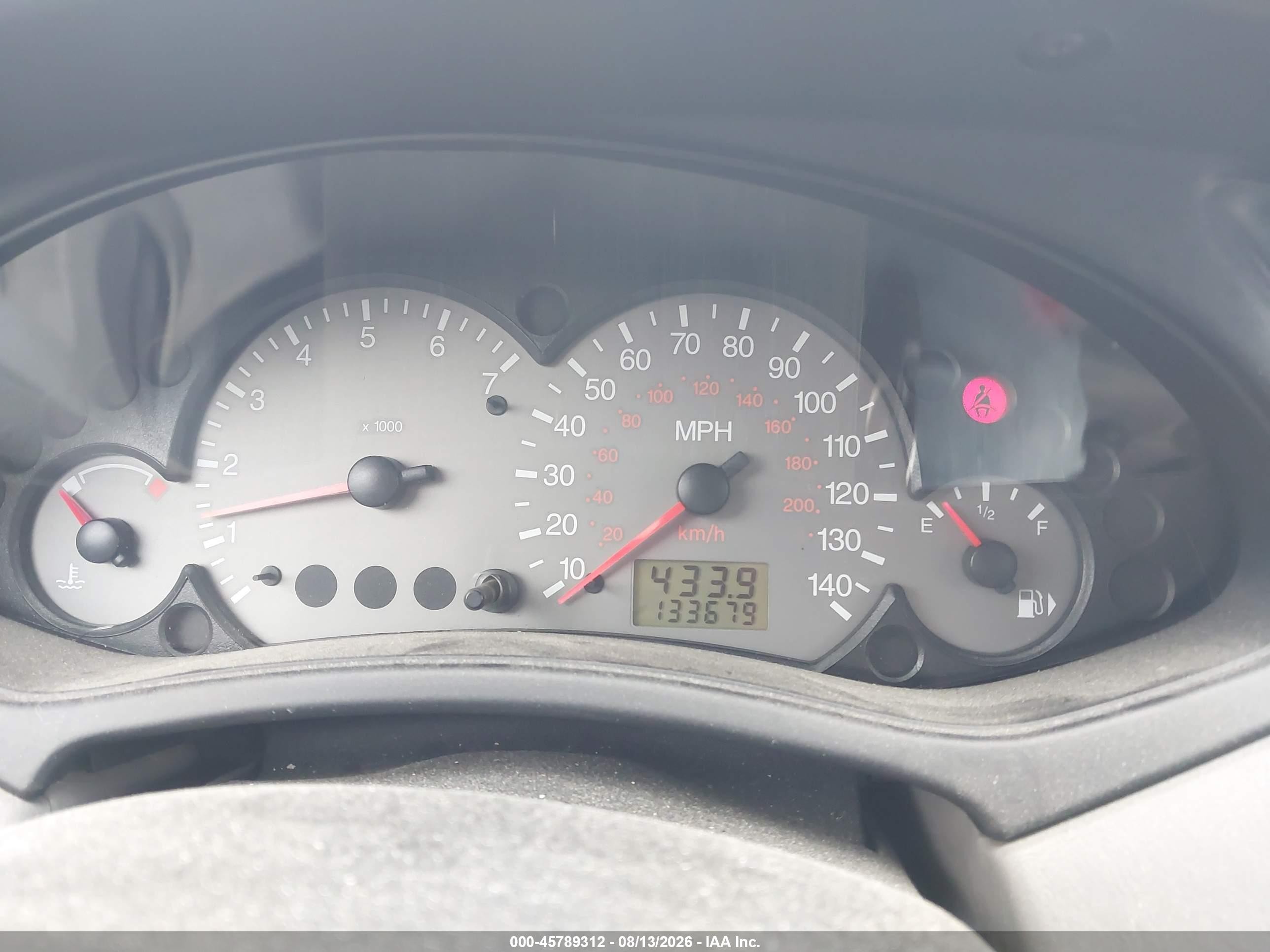 2003 Ford Focus Zx5/zx5 Comfort White vin: 3FAFP37343R147052