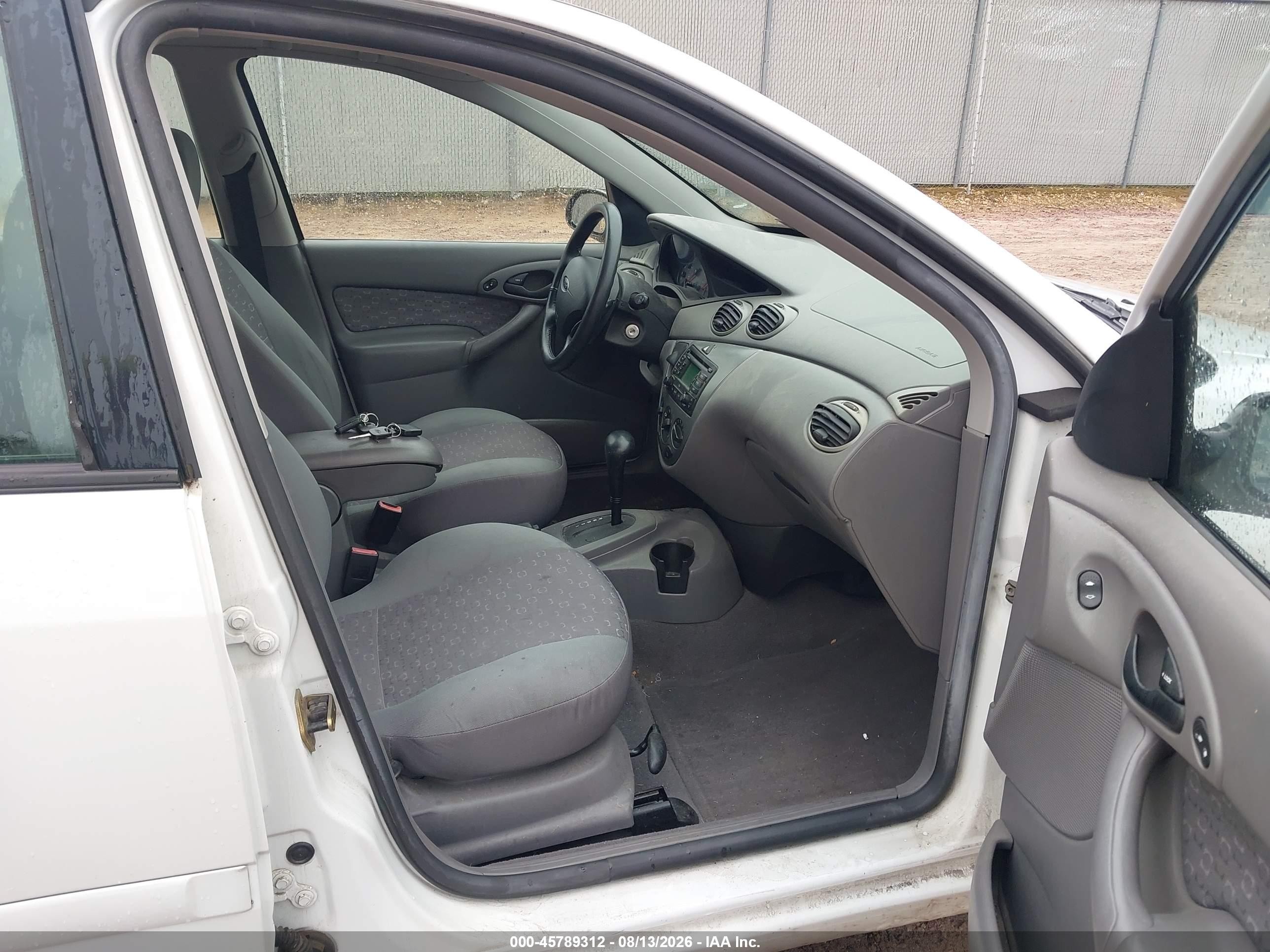 2003 Ford Focus Zx5/zx5 Comfort White vin: 3FAFP37343R147052