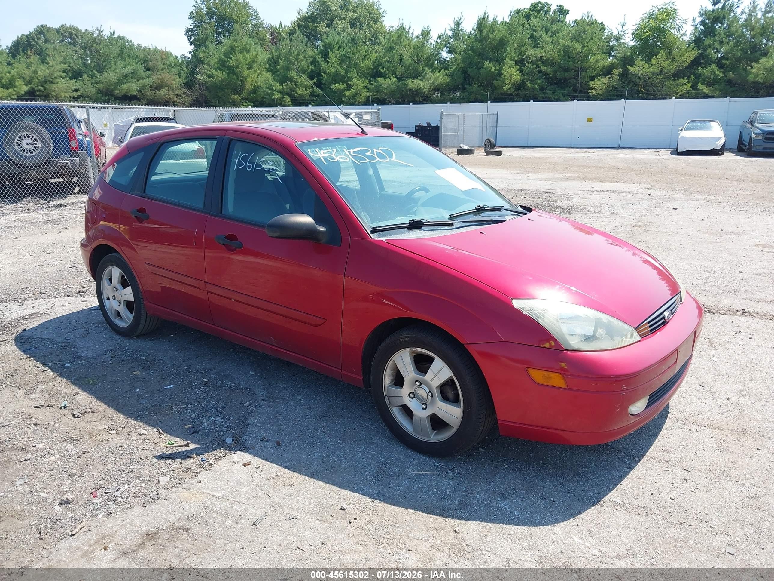 2003 Ford Focus Zx5 Красный vin: 3FAFP373X3R171856