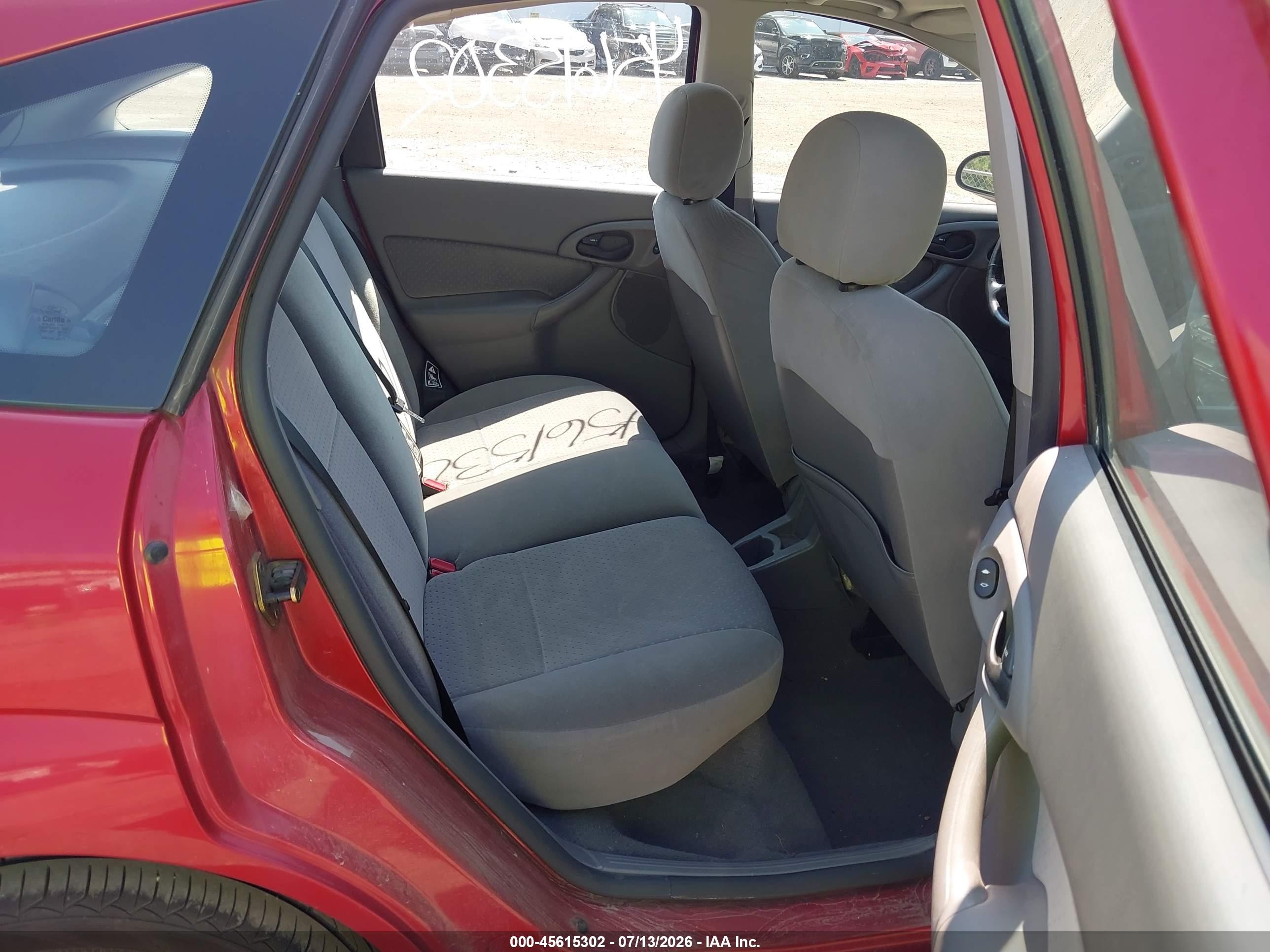 2003 Ford Focus Zx5 Красный vin: 3FAFP373X3R171856