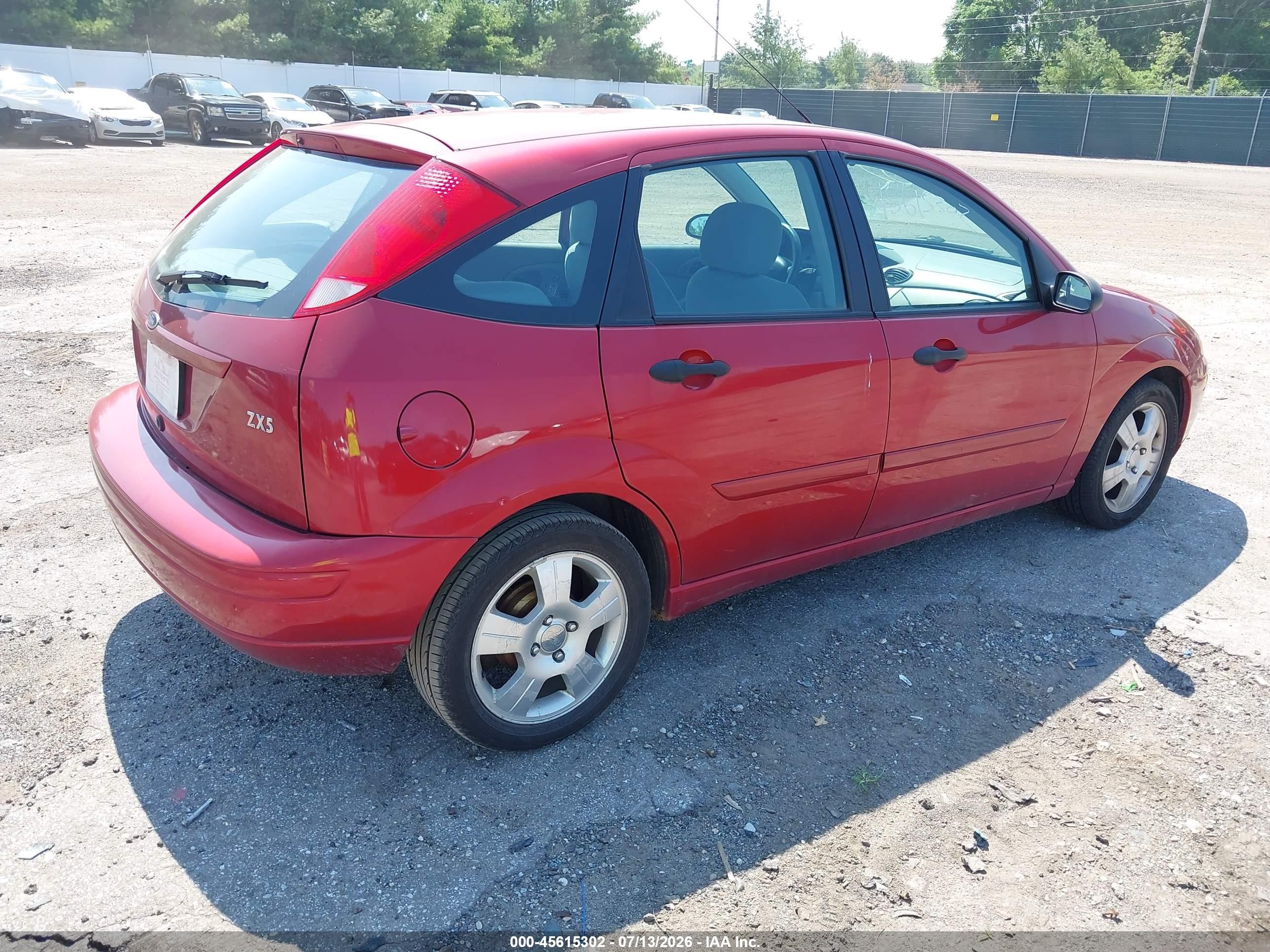 2003 Ford Focus Zx5 Красный vin: 3FAFP373X3R171856
