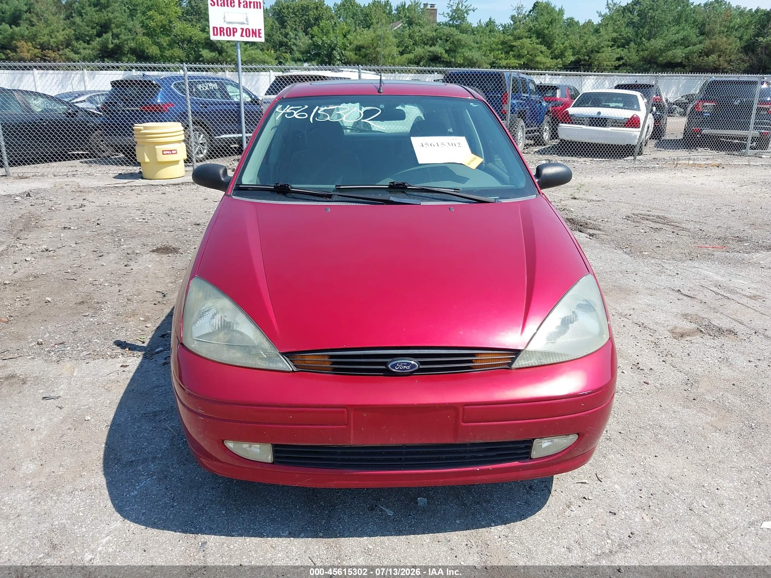 2003 Ford Focus Zx5 Красный vin: 3FAFP373X3R171856