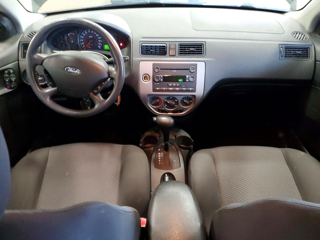 2005 Ford Focus Zx5 Black vin: 3FAFP37N15R114739