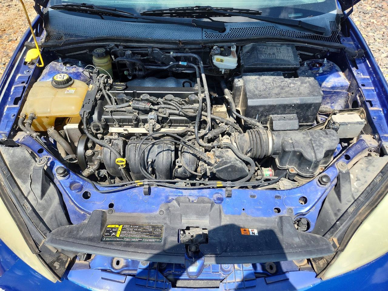 2005 Ford Focus Zx5 Blue vin: 3FAFP37N15R151791