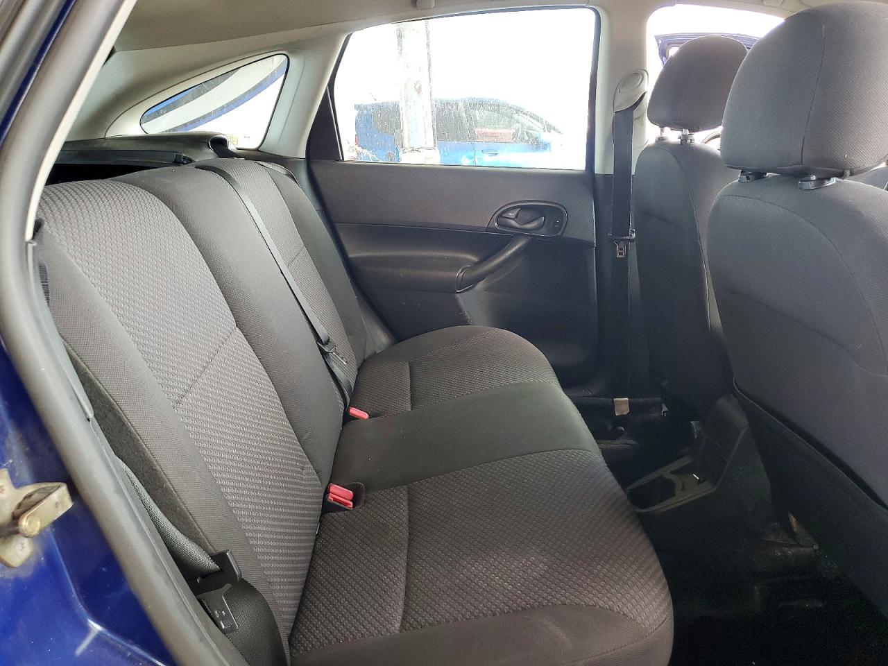 2005 Ford Focus Zx5 Blue vin: 3FAFP37N25R131999