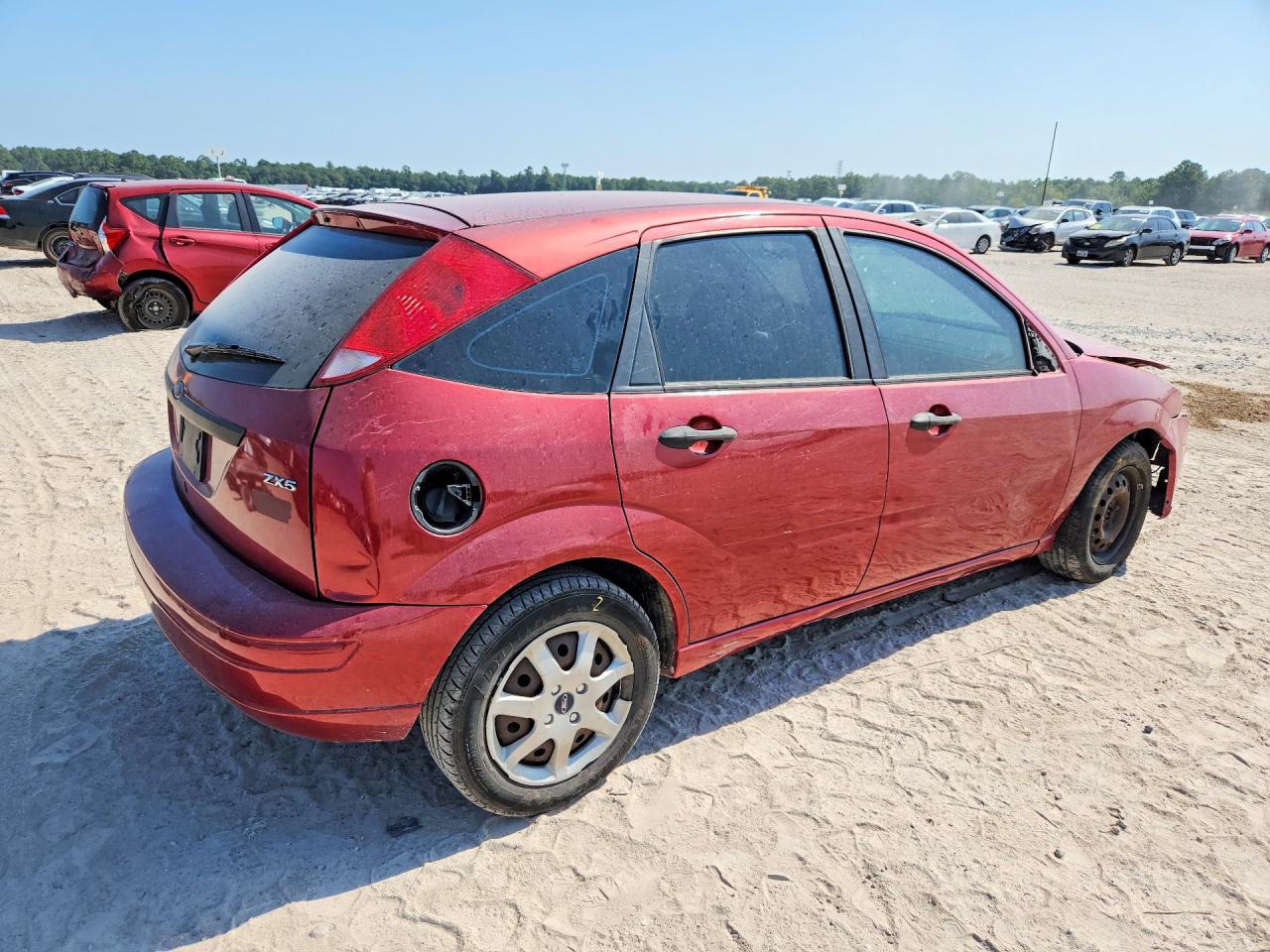 2005 Ford Focus Burgundy vin: 3FAFP37N35R117450