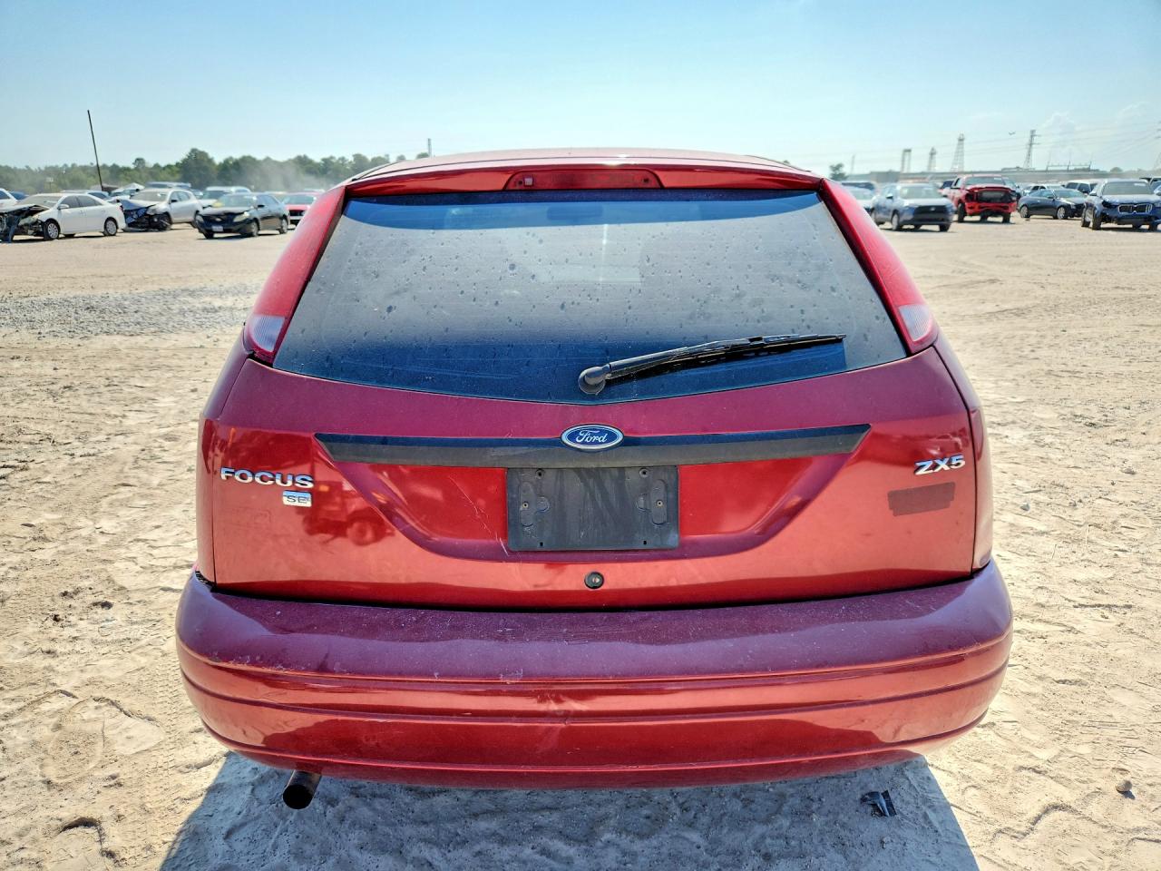 2005 Ford Focus Burgundy vin: 3FAFP37N35R117450