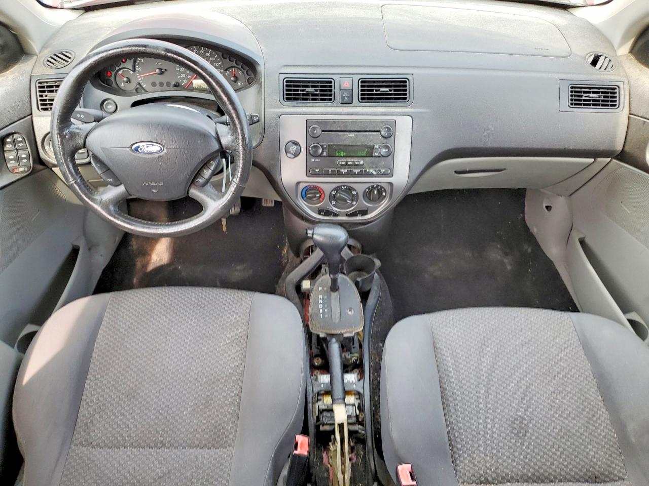 2005 Ford Focus Zx5 Red vin: 3FAFP37N35R148679