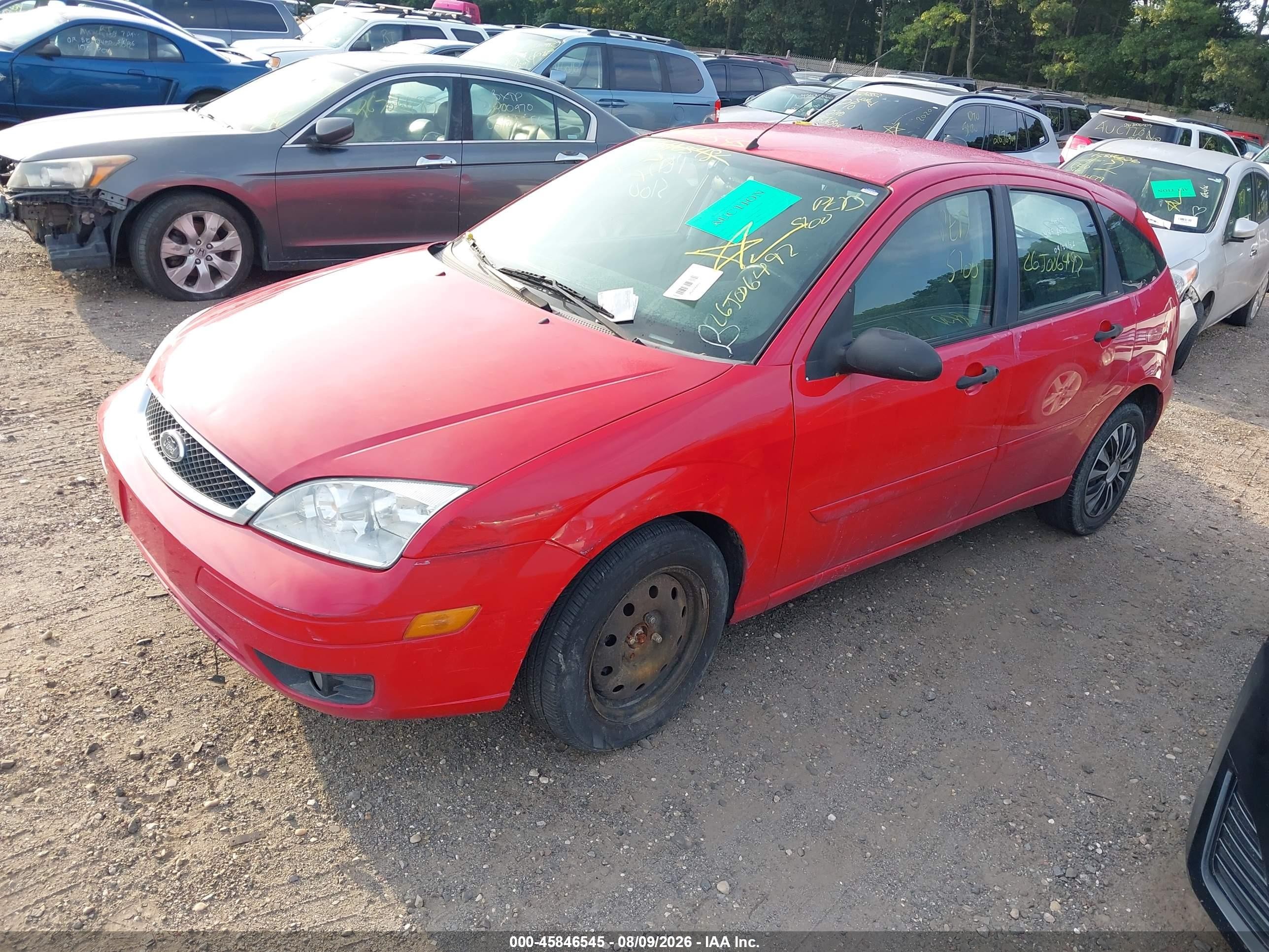 2005 Ford Focus Zx5 Red vin: 3FAFP37N35R152375