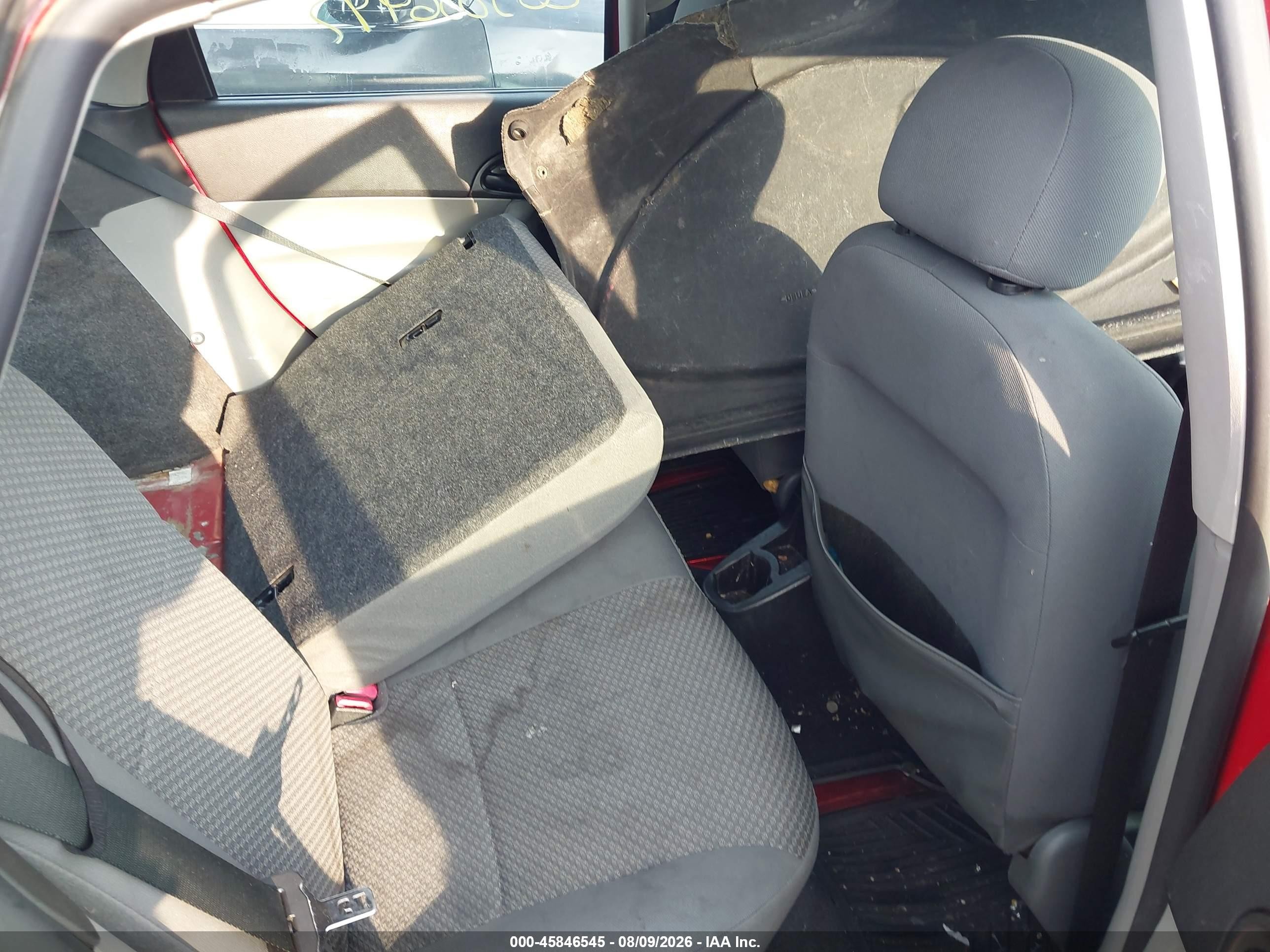 2005 Ford Focus Zx5 Red vin: 3FAFP37N35R152375