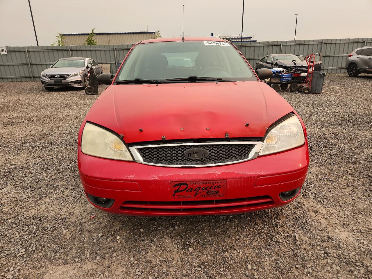 2005 Ford Focus Zx5 Red vin: 3FAFP37N45R160503