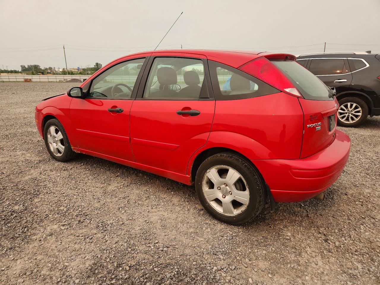 2005 Ford Focus Zx5 Red vin: 3FAFP37N45R160503