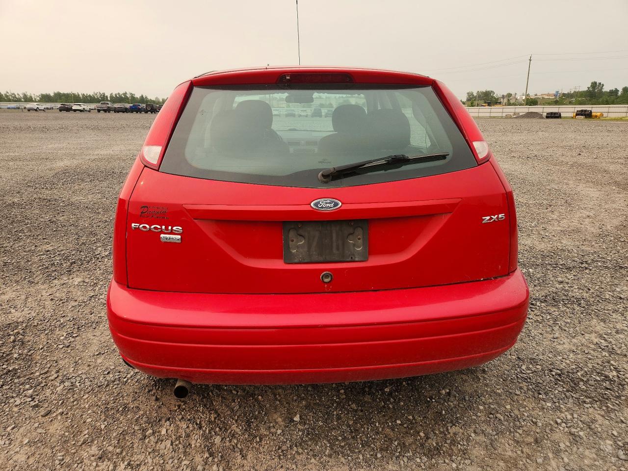 2005 Ford Focus Zx5 Red vin: 3FAFP37N45R160503