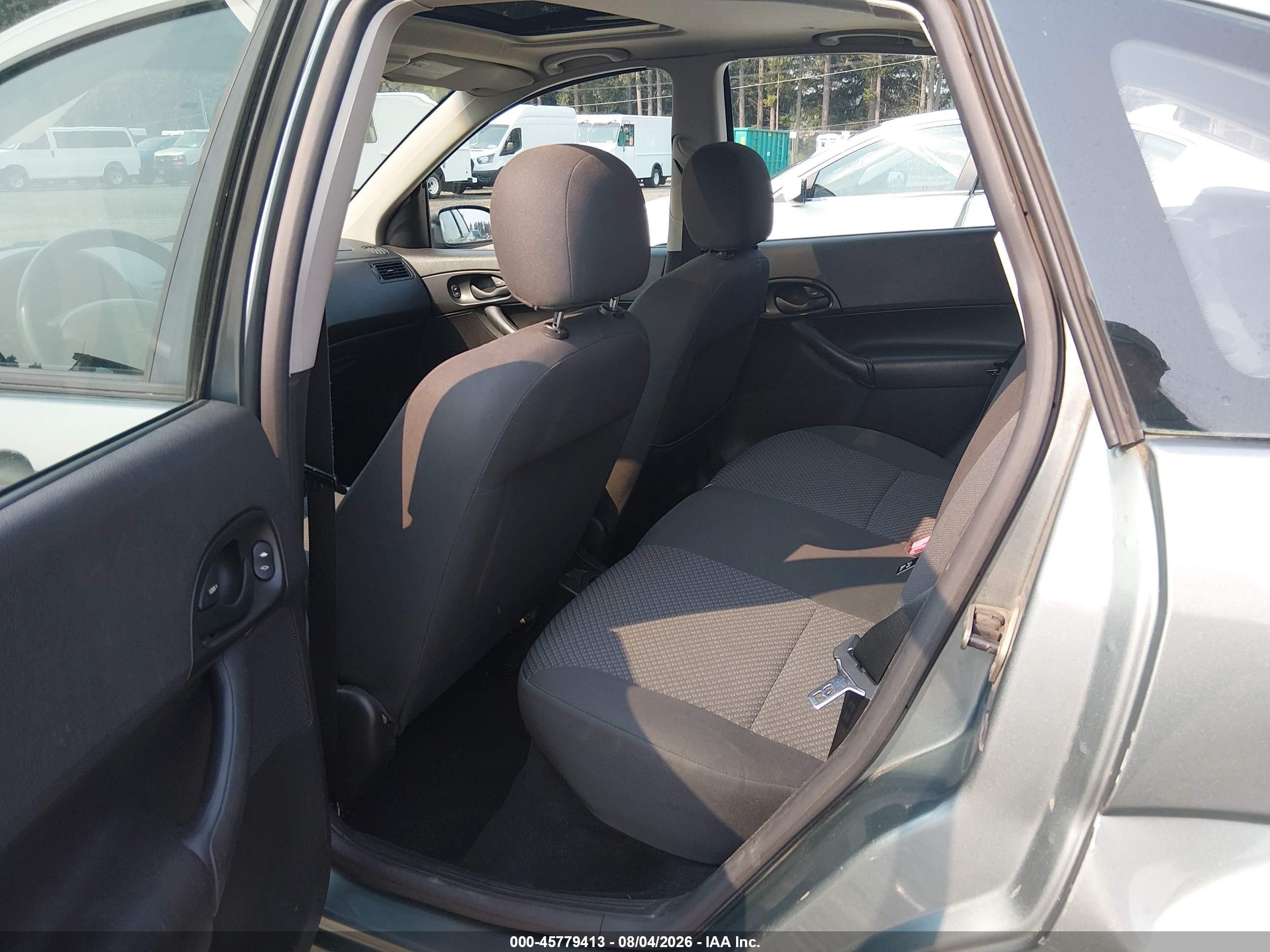 2005 Ford Focus Zx5 Green vin: 3FAFP37N55R135903