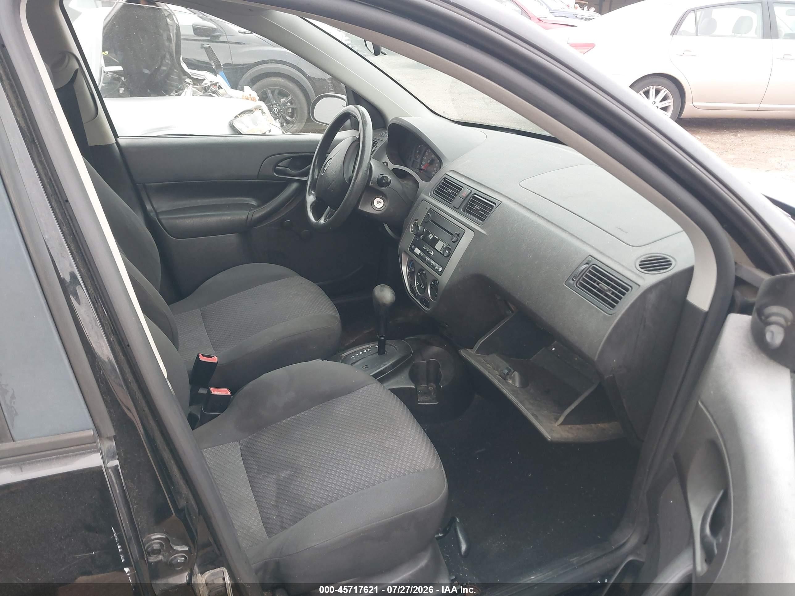 2005 Ford Focus Zx5 Черный vin: 3FAFP37N65R131505