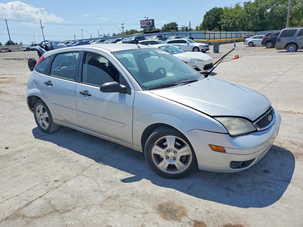 2005 Ford Focus Zx5 Серебряный vin: 3FAFP37N75R141878