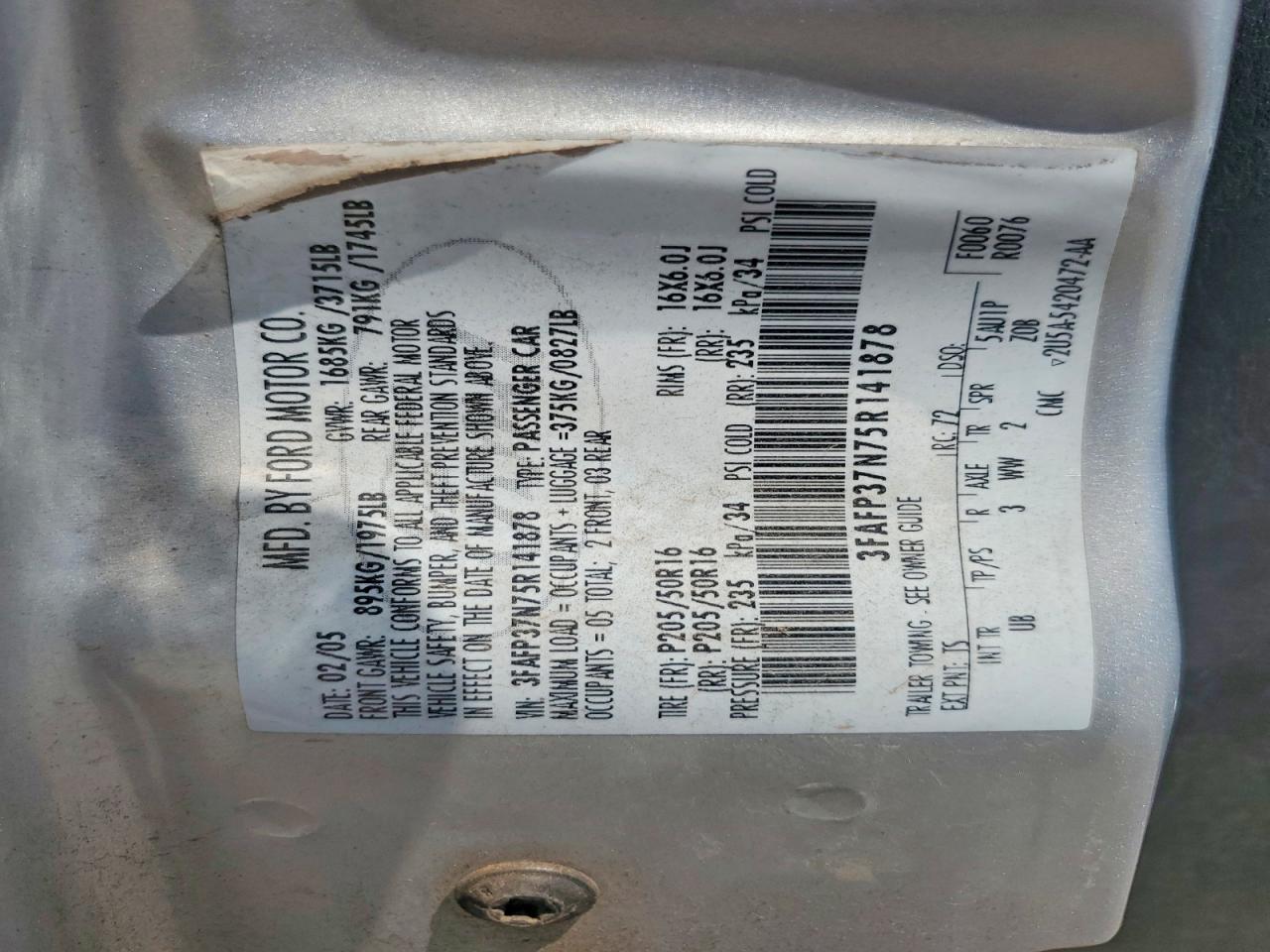 2005 Ford Focus Zx5 Серебряный vin: 3FAFP37N75R141878