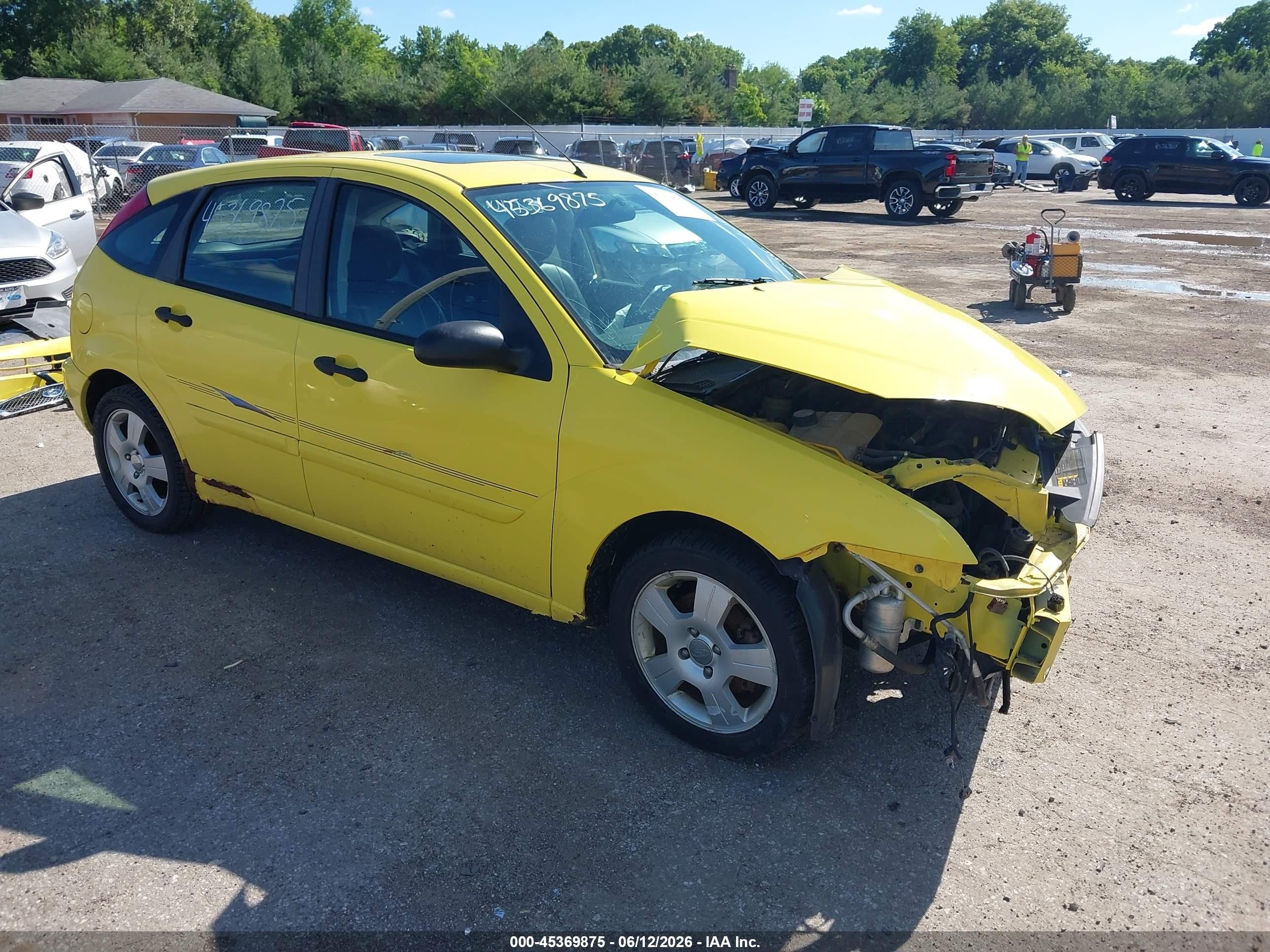 2005 Ford Focus Zx5 Yellow vin: 3FAFP37N85R109649