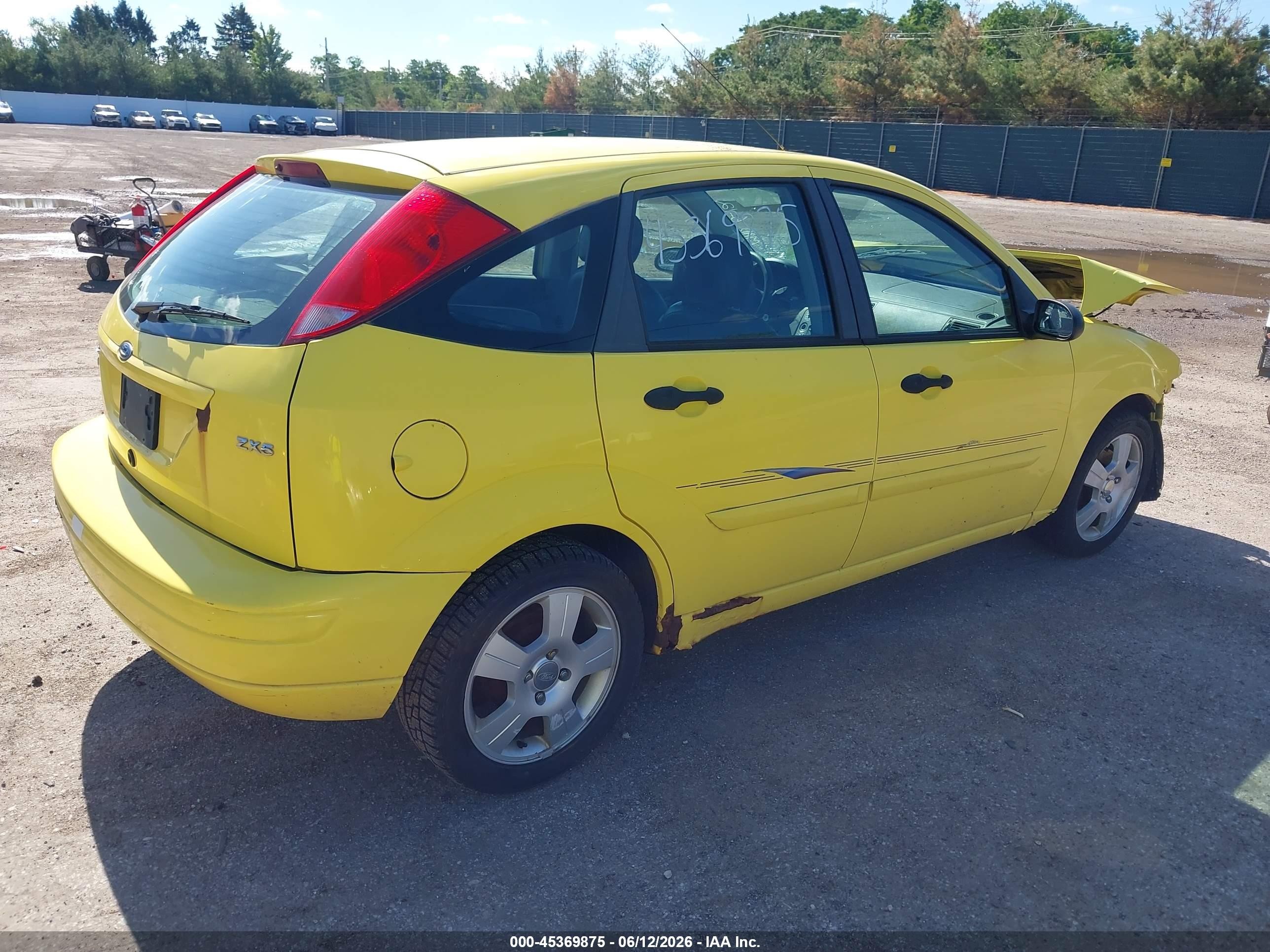2005 Ford Focus Zx5 Yellow vin: 3FAFP37N85R109649