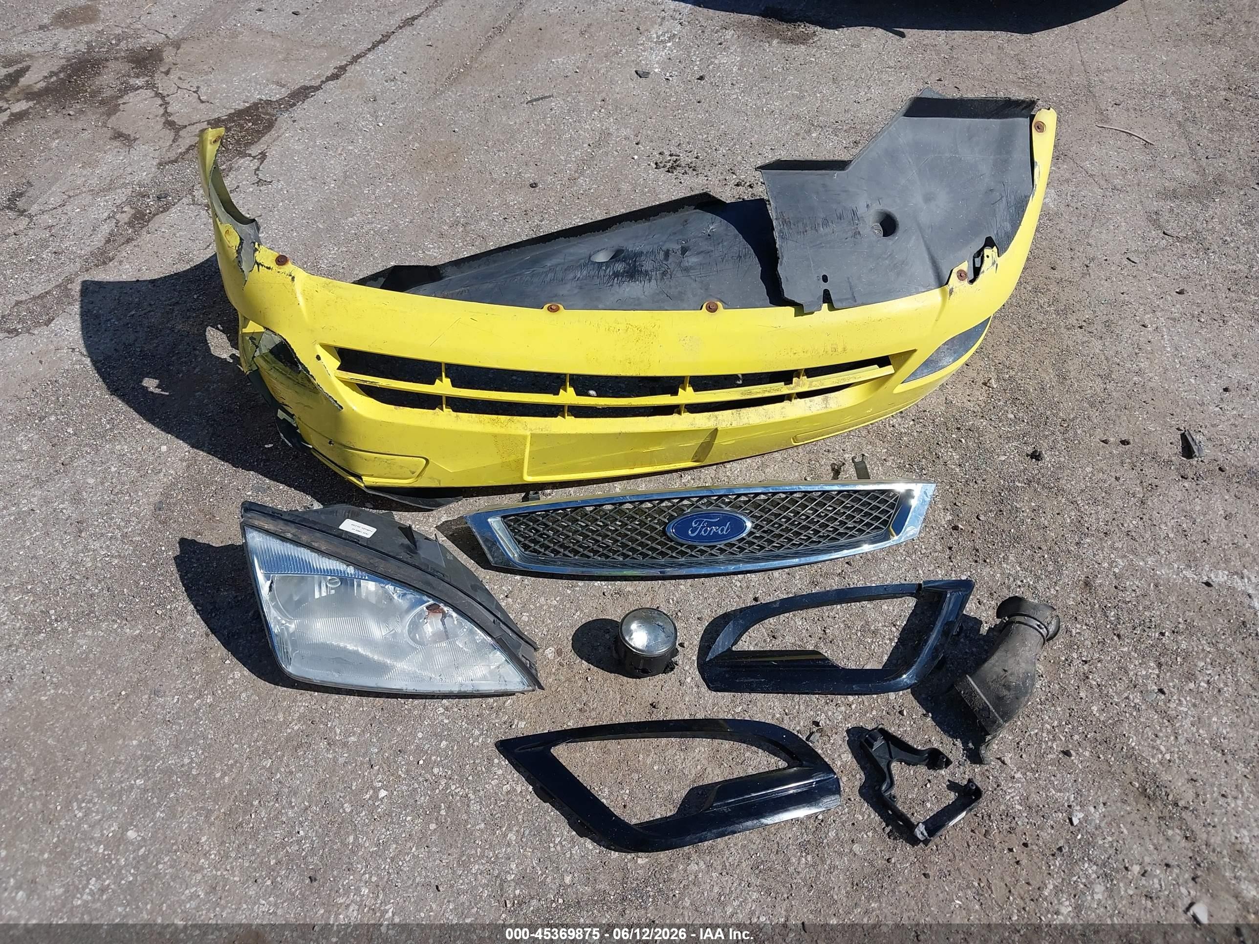 2005 Ford Focus Zx5 Yellow vin: 3FAFP37N85R109649