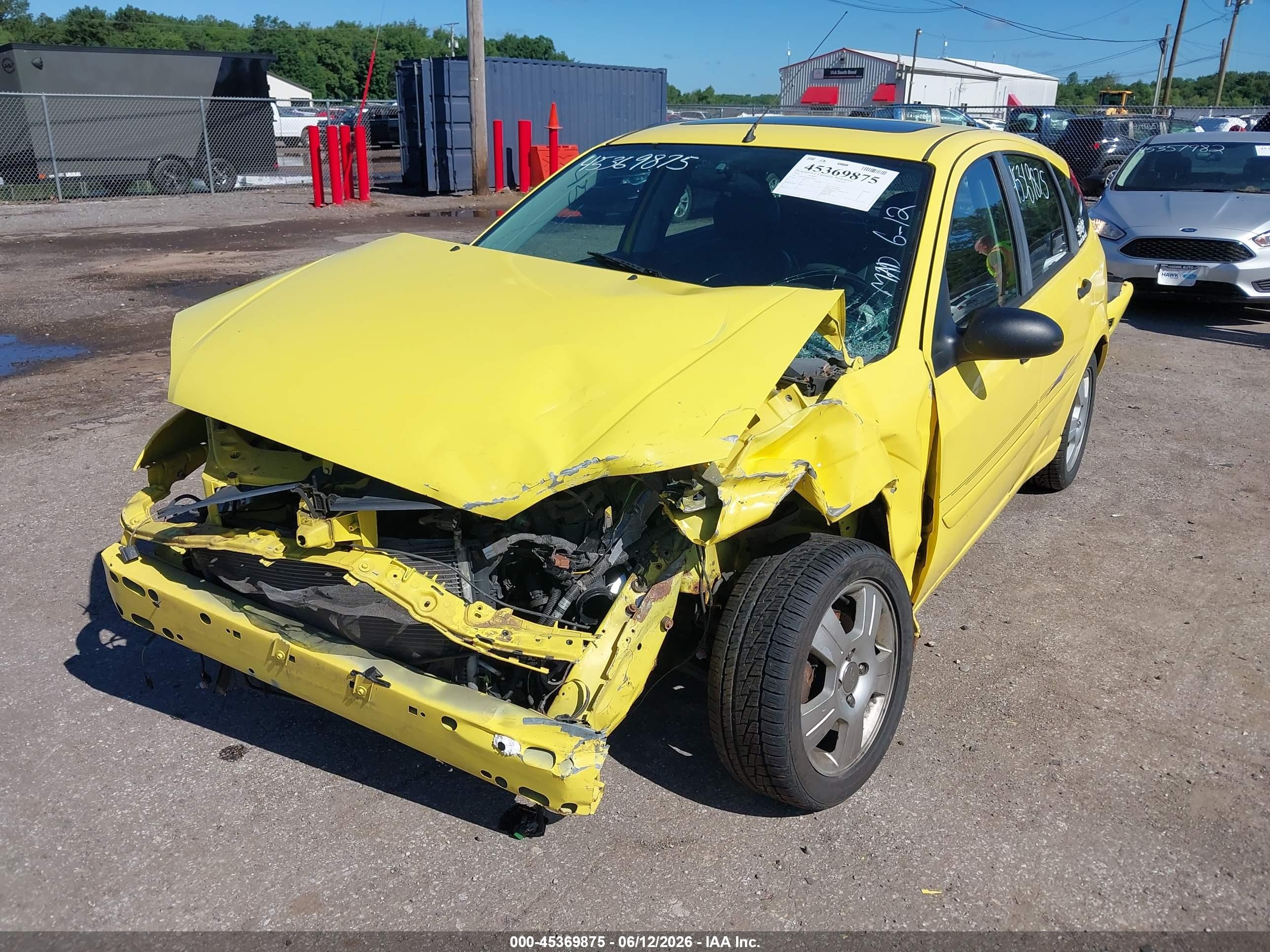 2005 Ford Focus Zx5 Yellow vin: 3FAFP37N85R109649