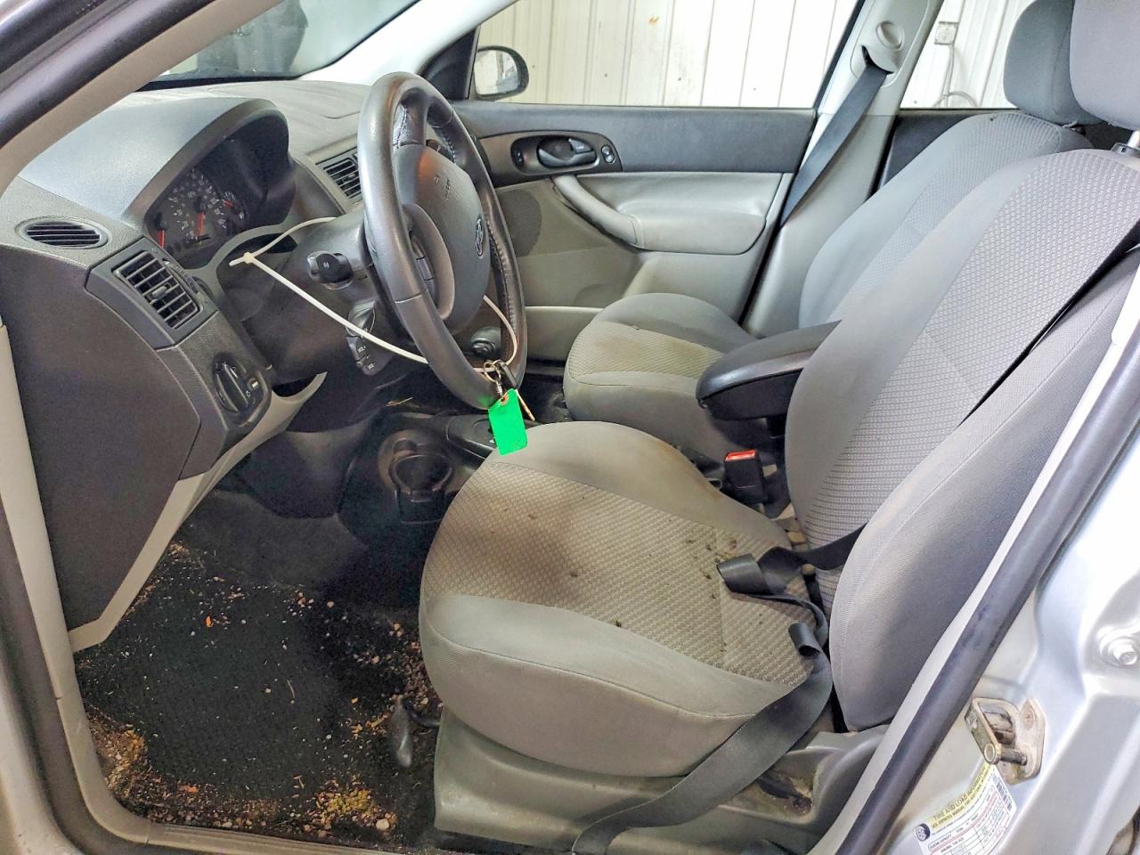 2005 Ford Focus Zx5 Silver vin: 3FAFP37N85R110073