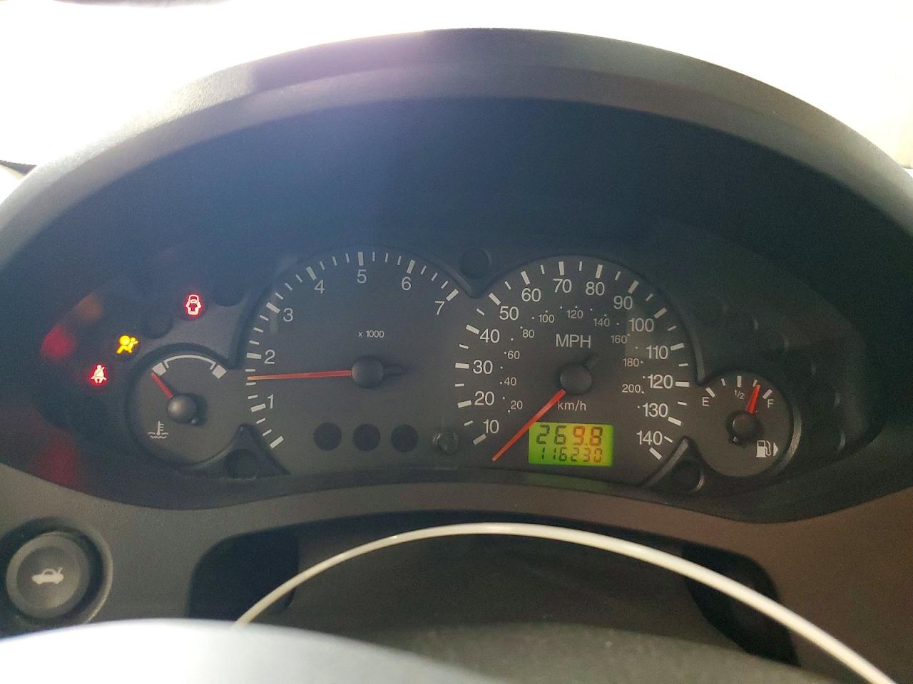 2005 Ford Focus Zx5 Silver vin: 3FAFP37N85R110073