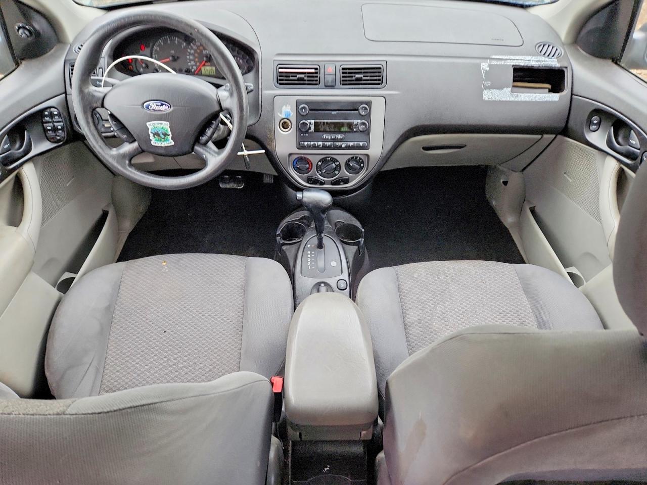2005 Ford Focus Green vin: 3FAFP37N85R118173