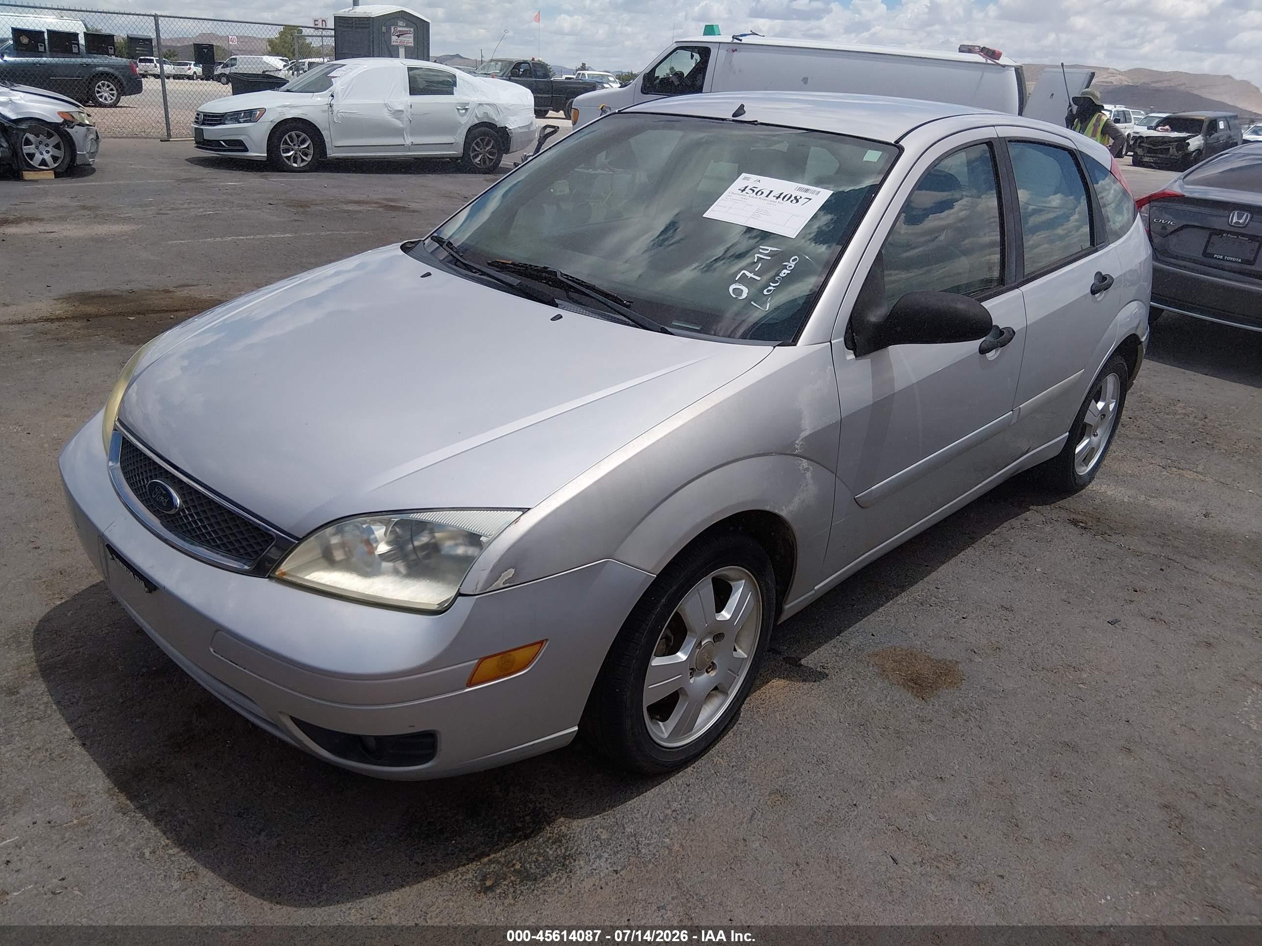 2005 Ford Focus Zx5 Silver vin: 3FAFP37N95R123611