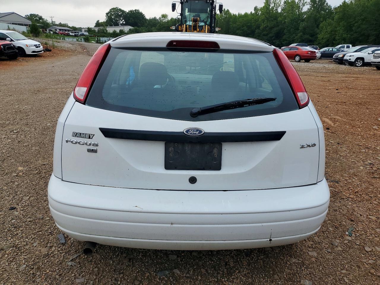 2005 Ford Focus Zx5 White vin: 3FAFP37N95R141526