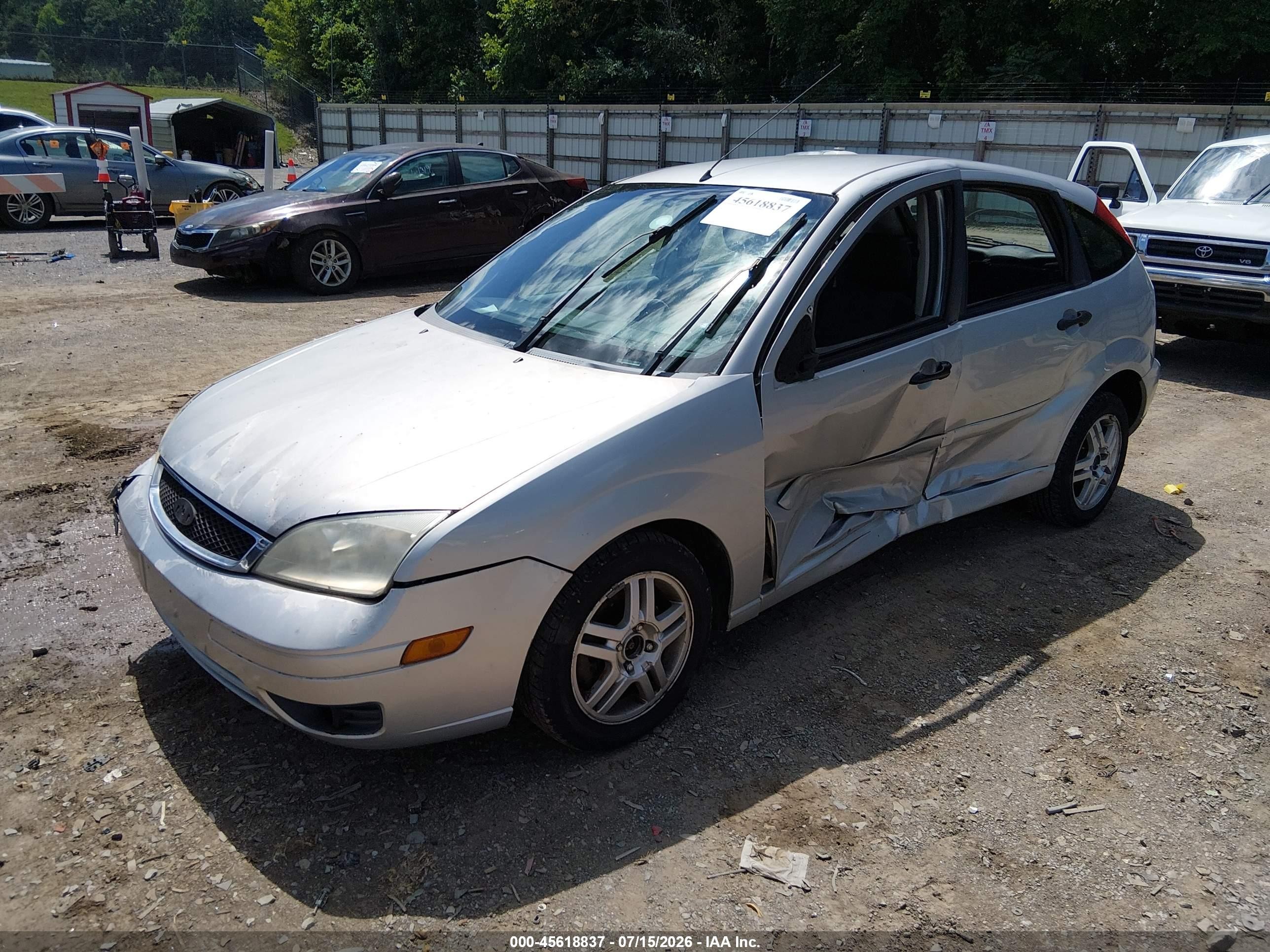 2005 Ford Focus Zx5 Silver vin: 3FAFP37N95R152414