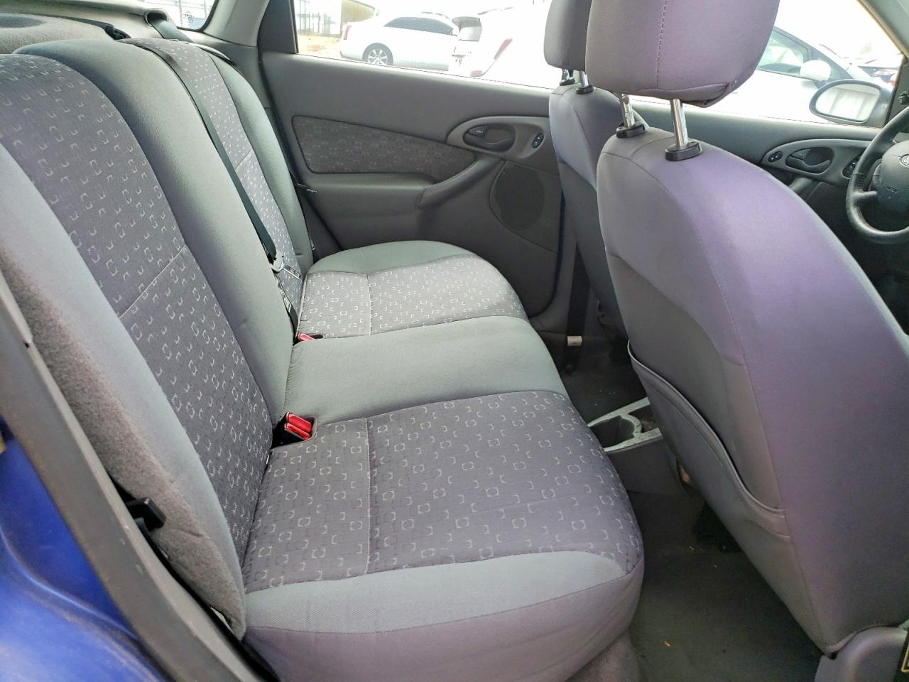 2003 Ford Focus Blue vin: 3FAFP37Z43R141742
