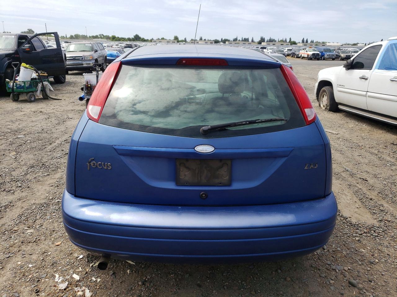 2003 Ford Focus Blue vin: 3FAFP37Z43R141742