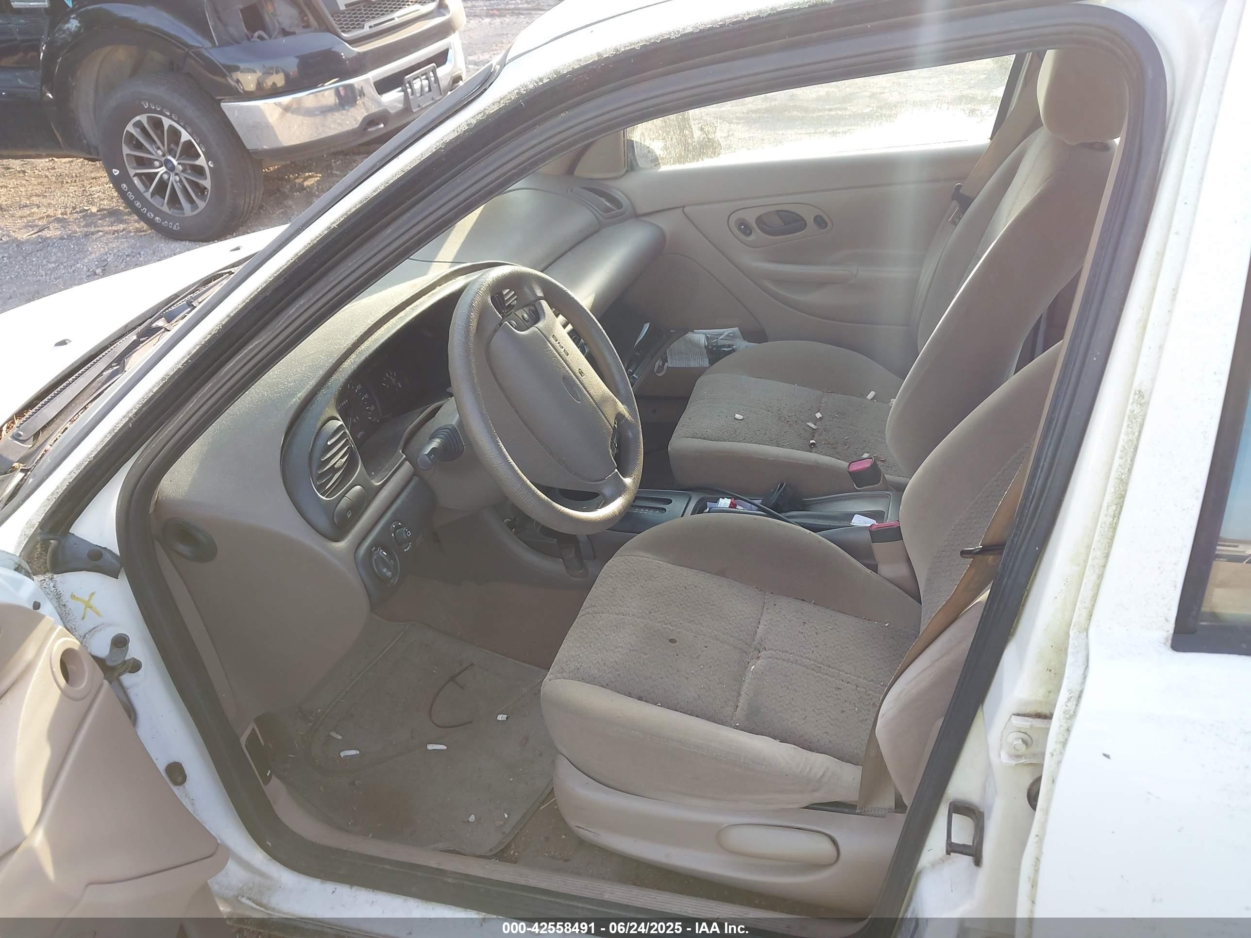 2000 Ford Contour Se Fleet White vin: 3FAFP663XYM118808