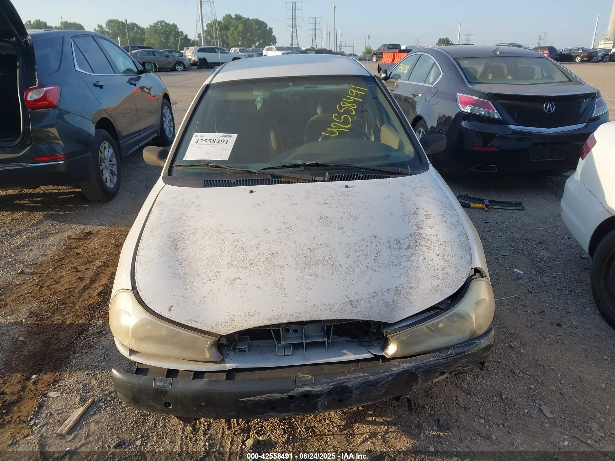 2000 Ford Contour Se Fleet White vin: 3FAFP663XYM118808
