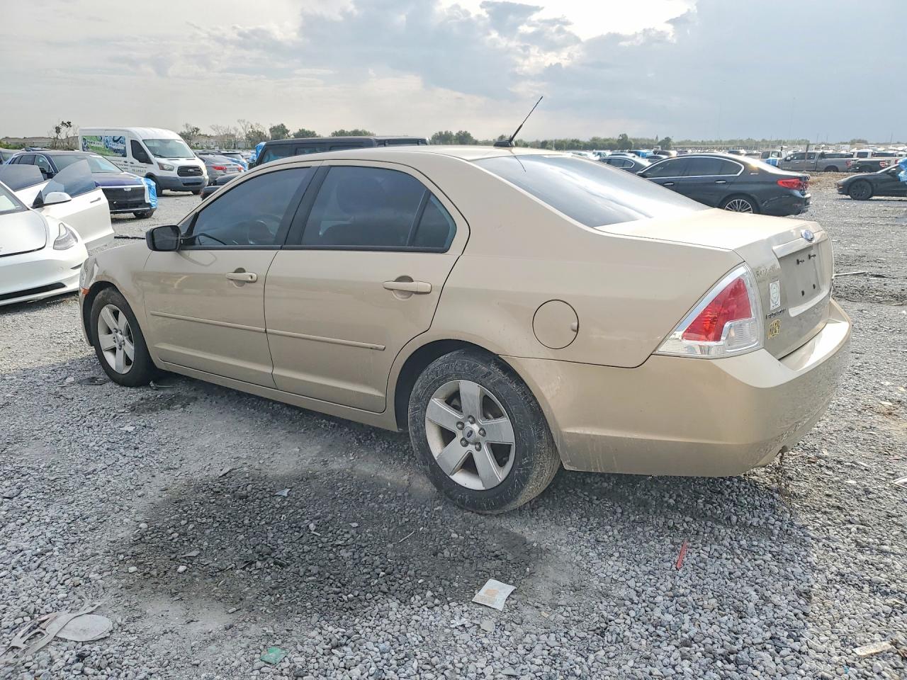 2008 Ford Fusion Se Gold vin: 3FAHP01108R256579
