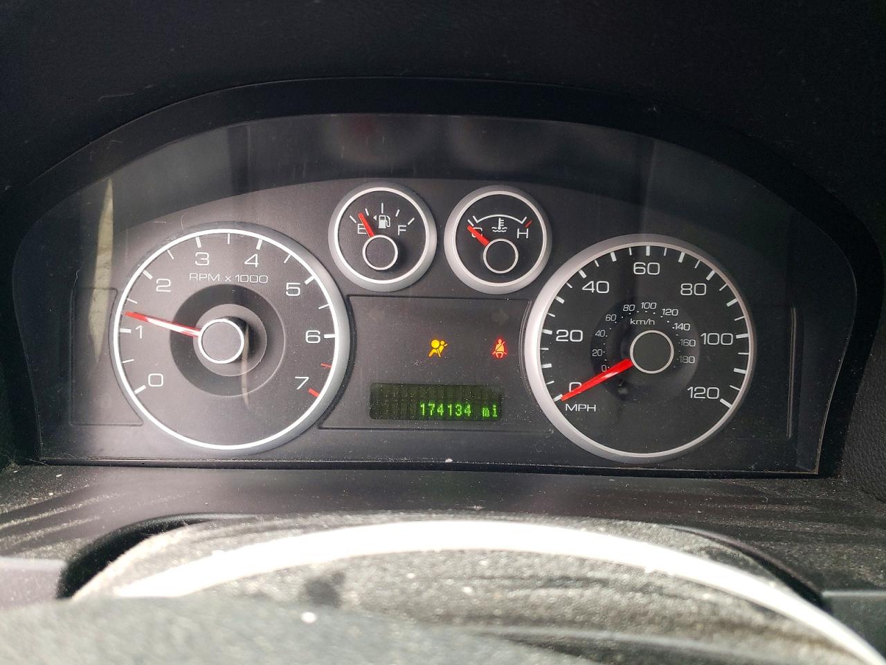 2007 Ford Fusion Se Красный vin: 3FAHP01137R147113