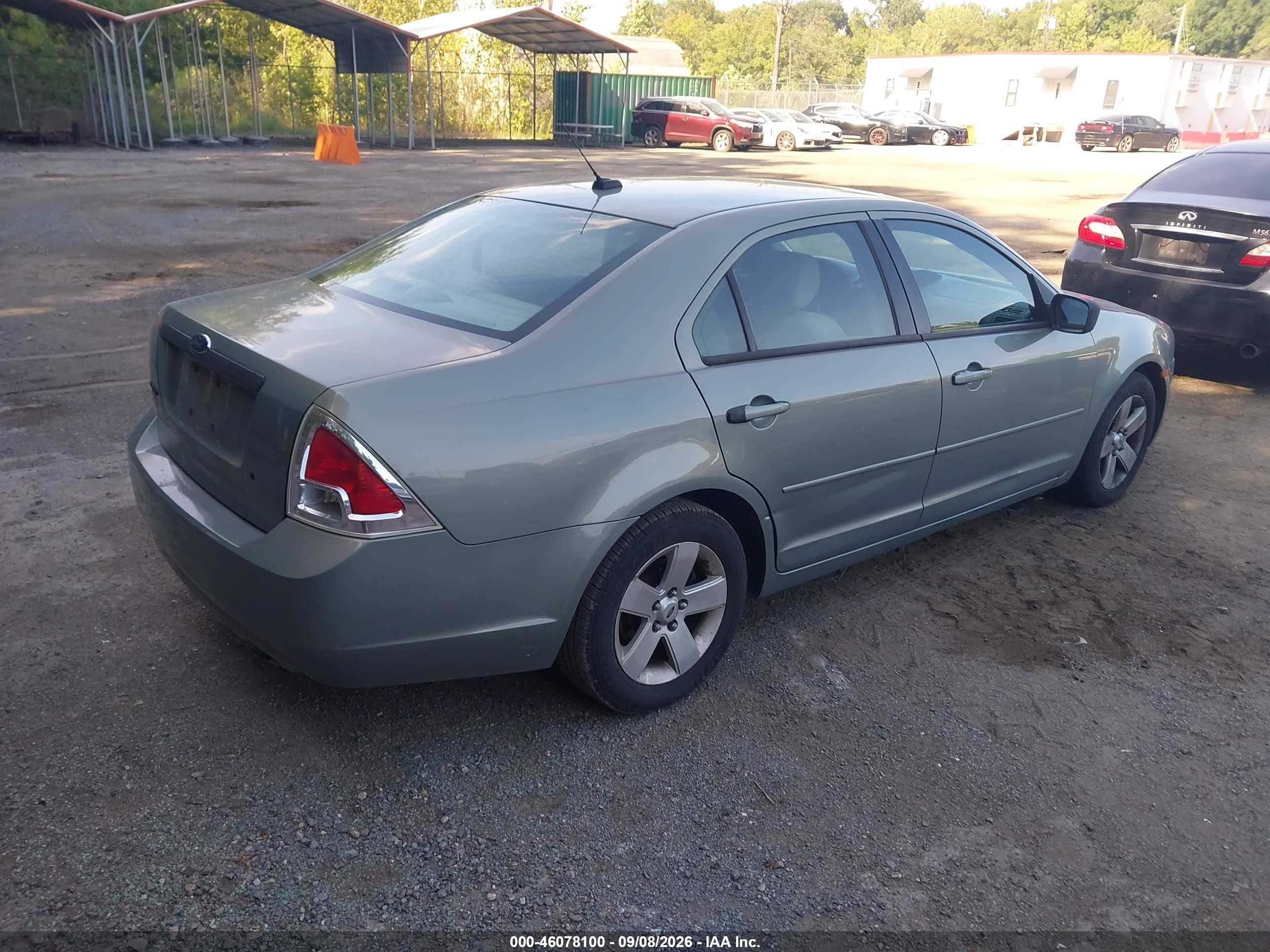 2008 Ford Fusion S Silver vin: 3FAHP06Z08R159056