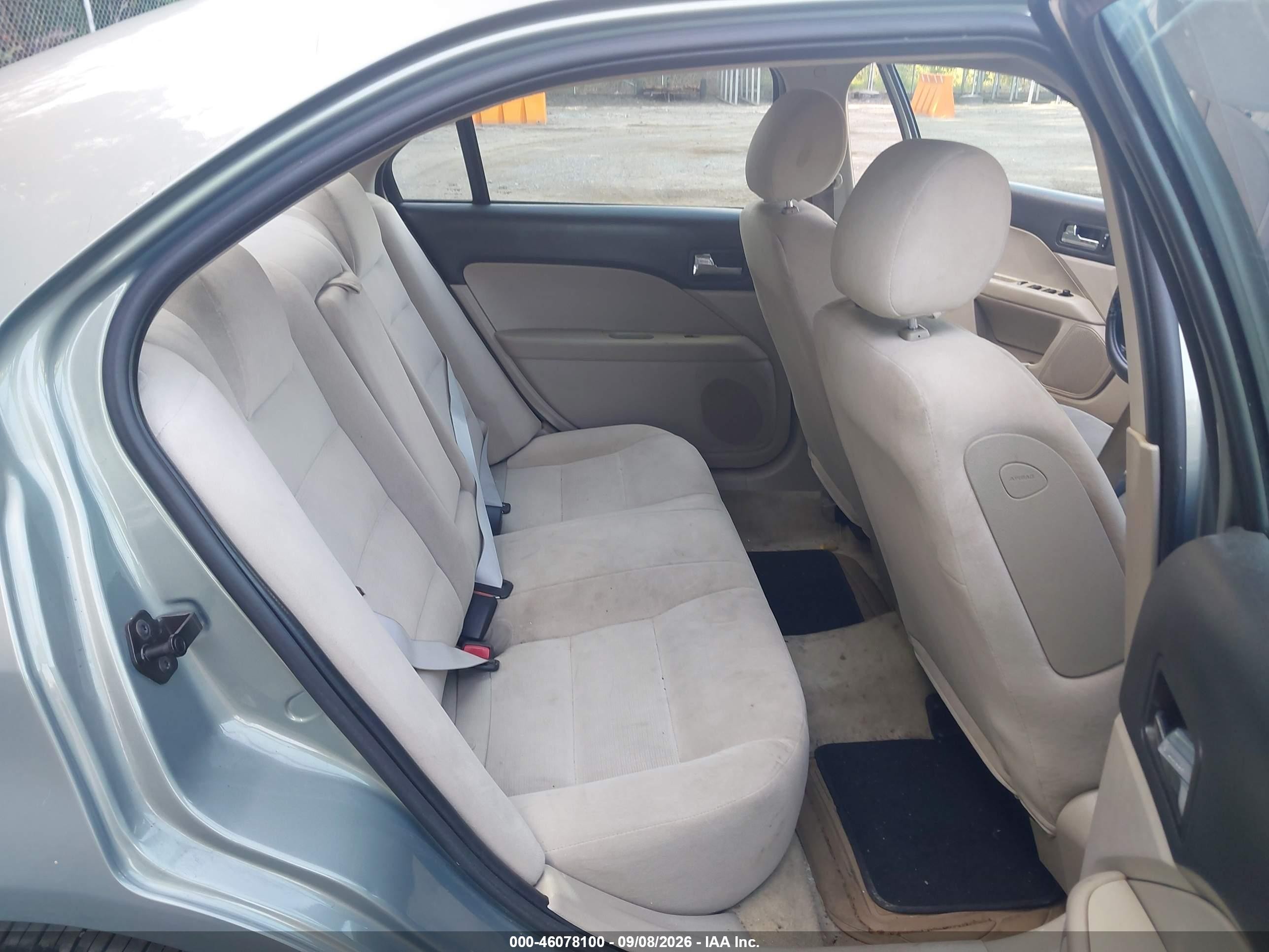 2008 Ford Fusion S Silver vin: 3FAHP06Z08R159056