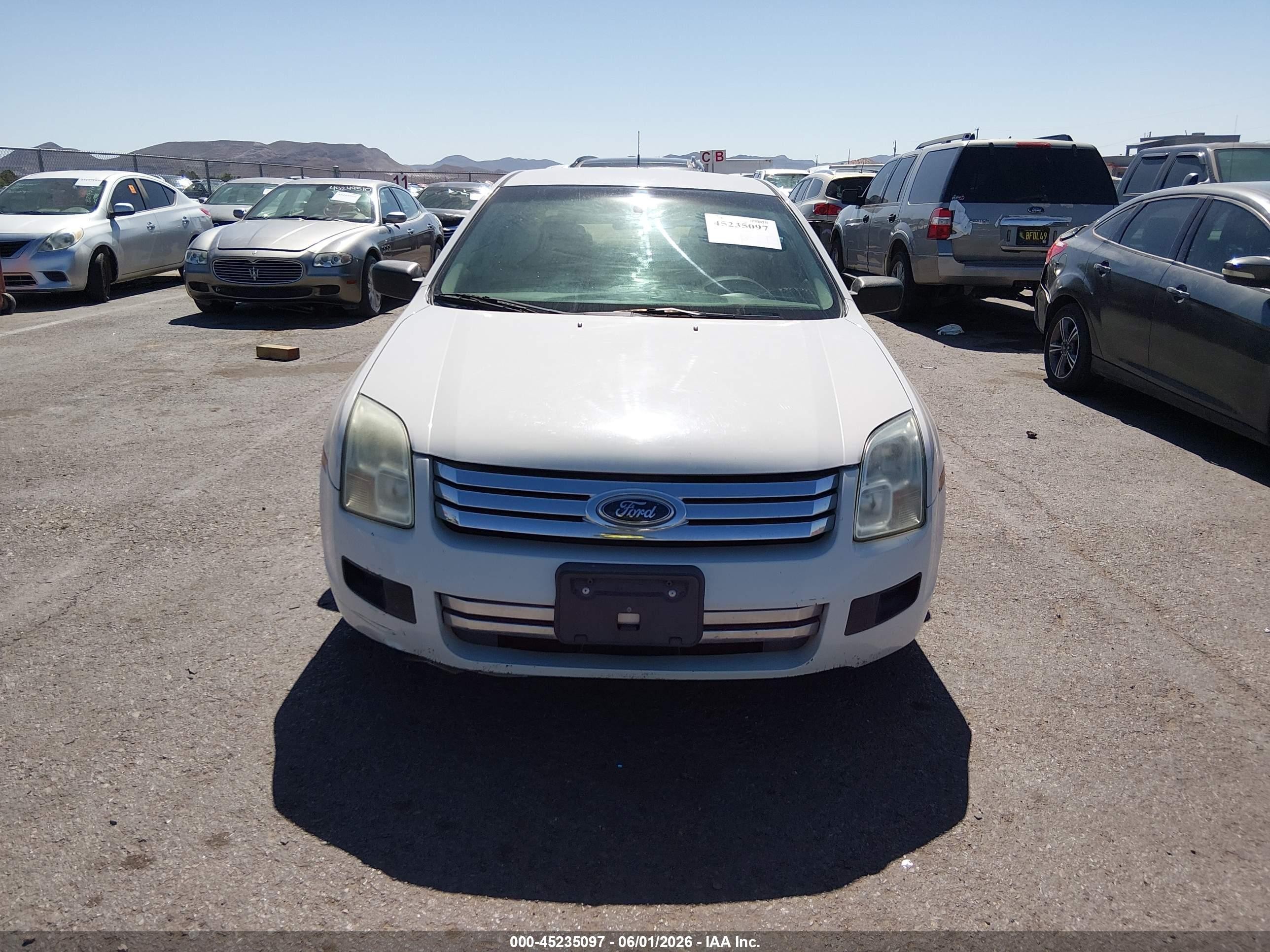 2008 Ford Fusion S White vin: 3FAHP06Z38R174456