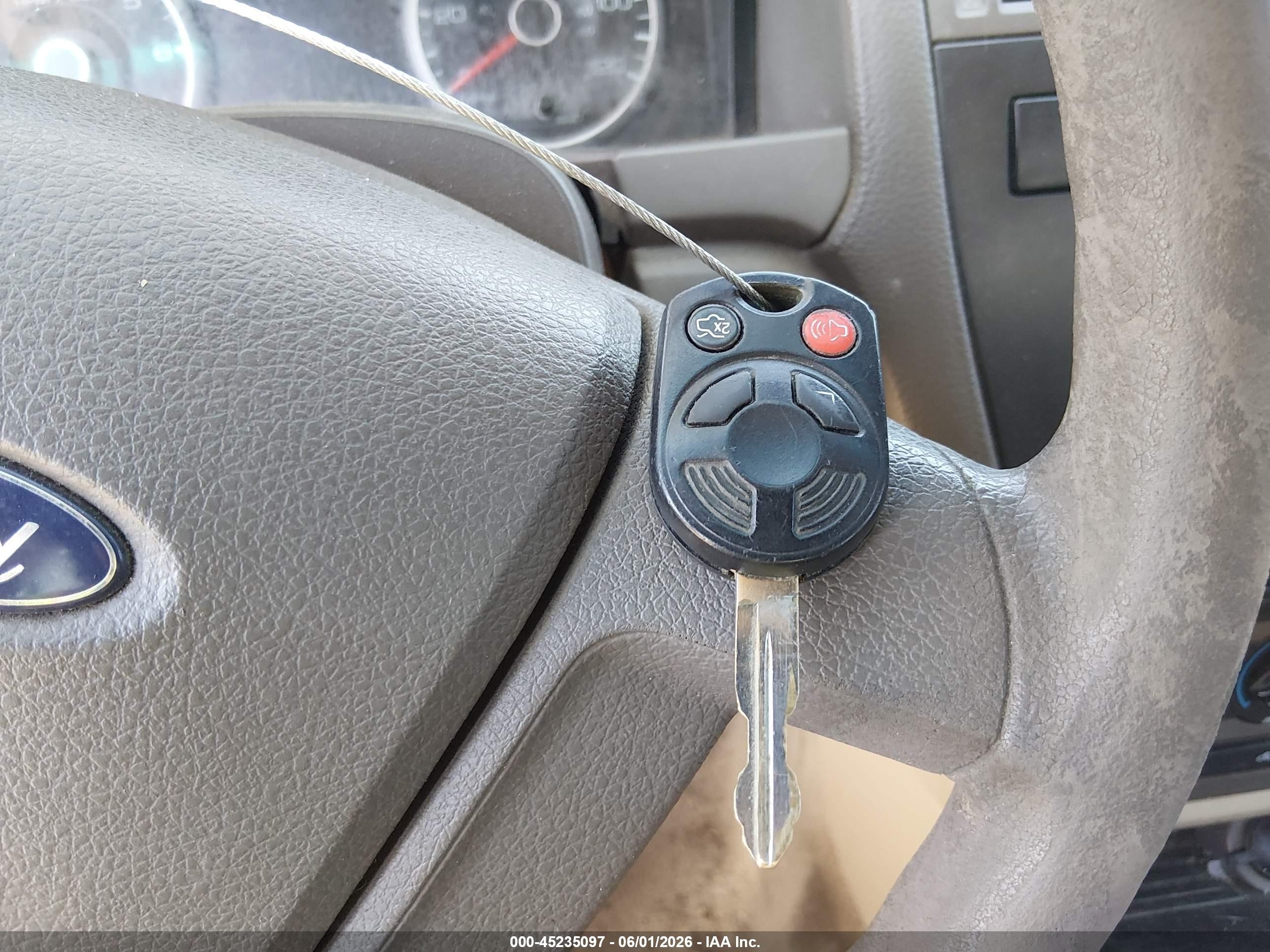 2008 Ford Fusion S White vin: 3FAHP06Z38R174456