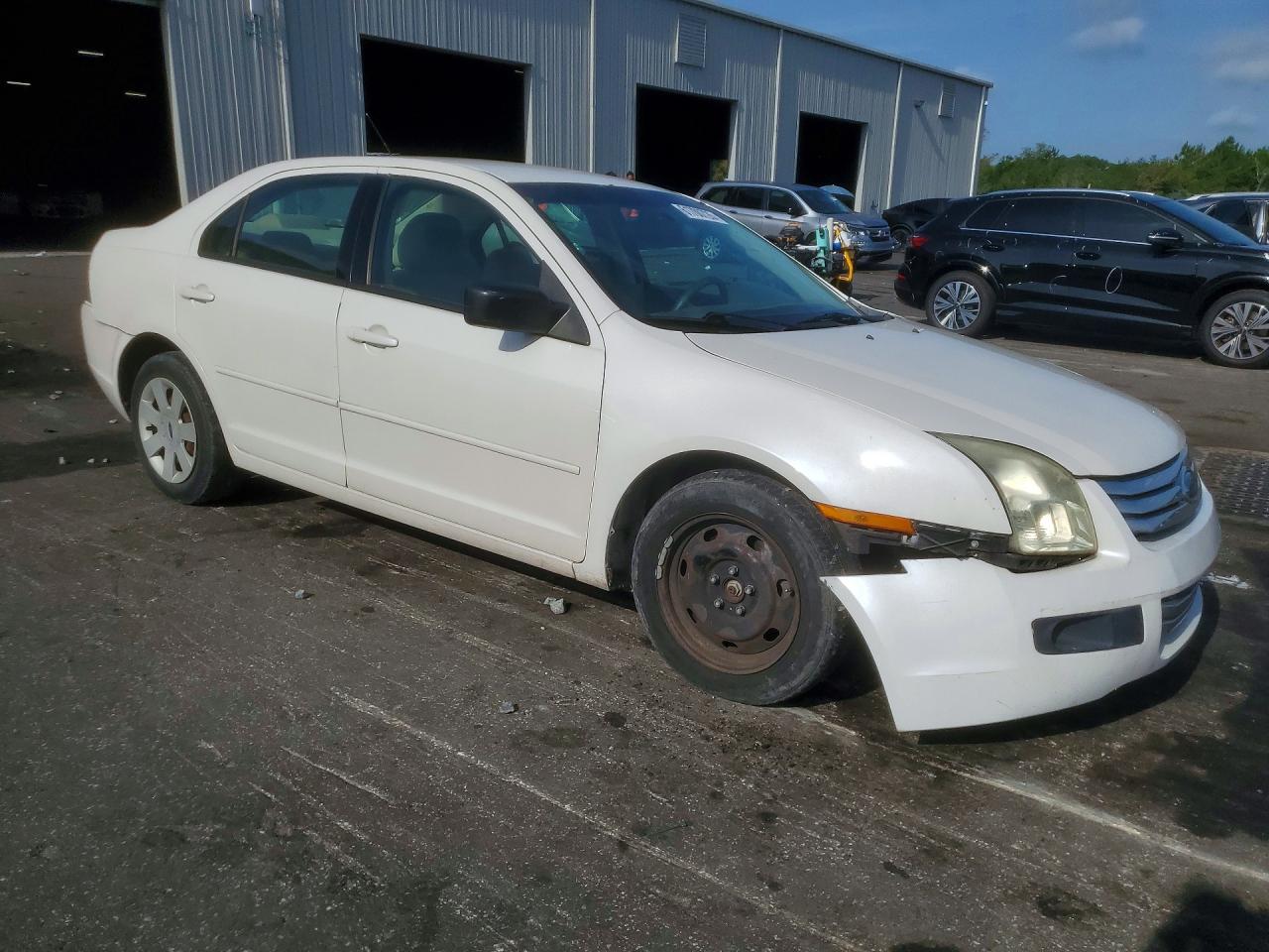 2009 Ford Fusion S White vin: 3FAHP06Z39R153625