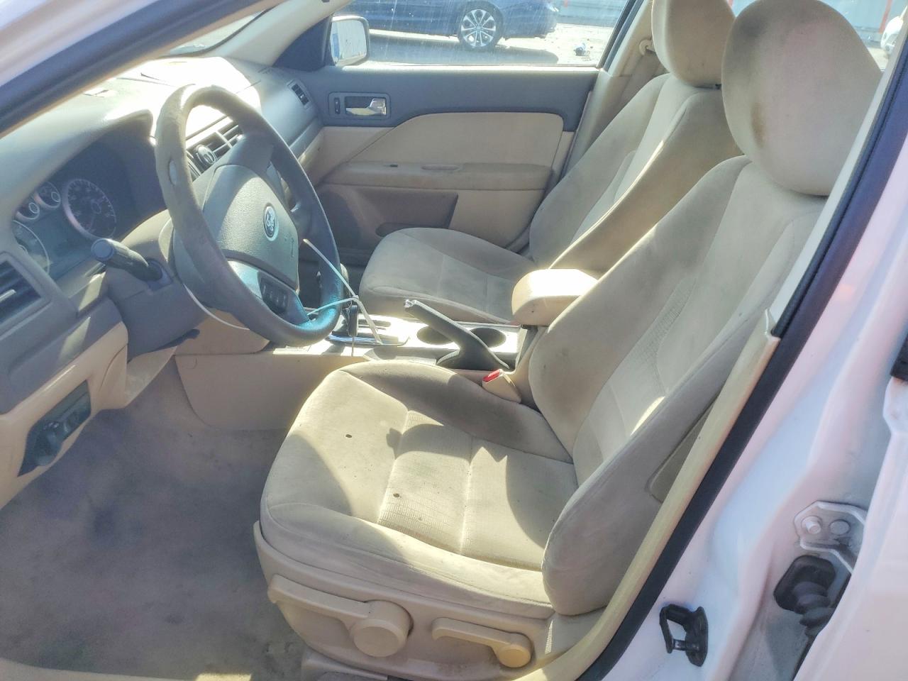 2009 Ford Fusion S White vin: 3FAHP06Z39R153625